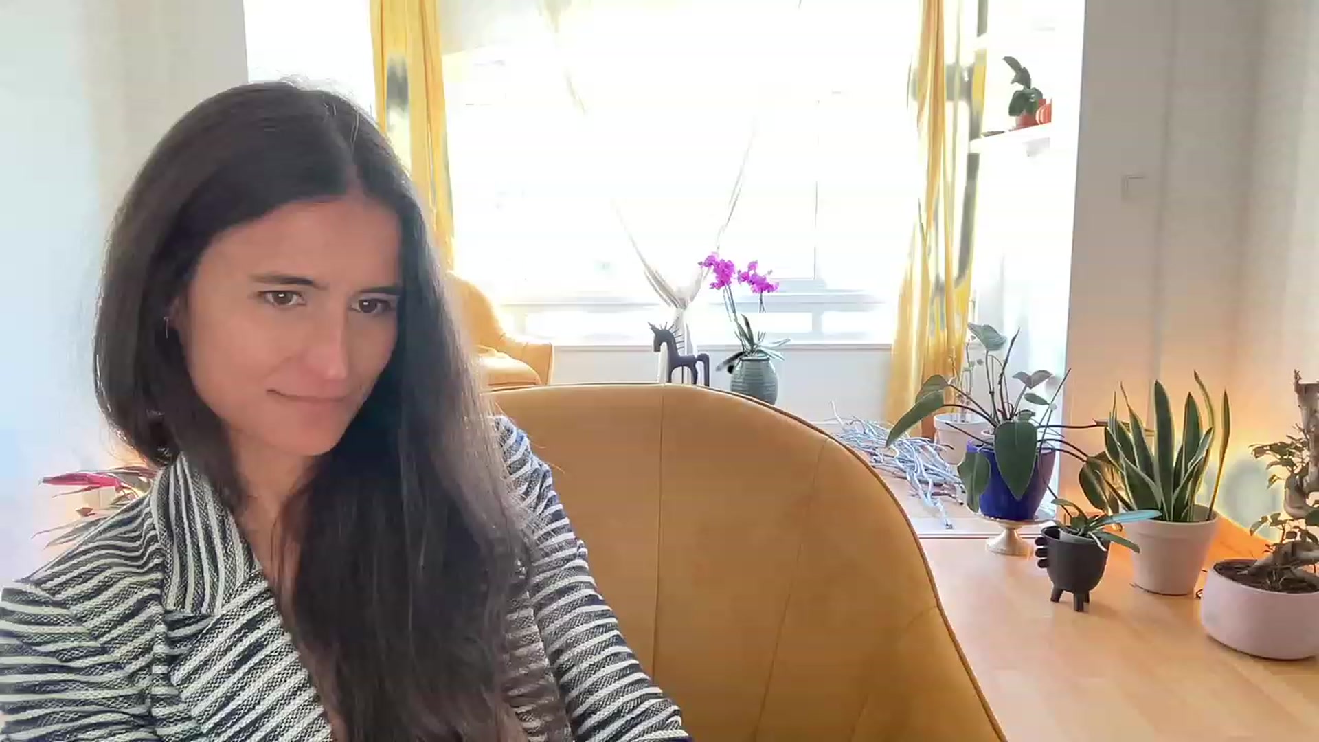 Gallery image thumbnail from Olympia_'s myfreecams stream on, 05/19/2023, 11:25 image 15 of 20