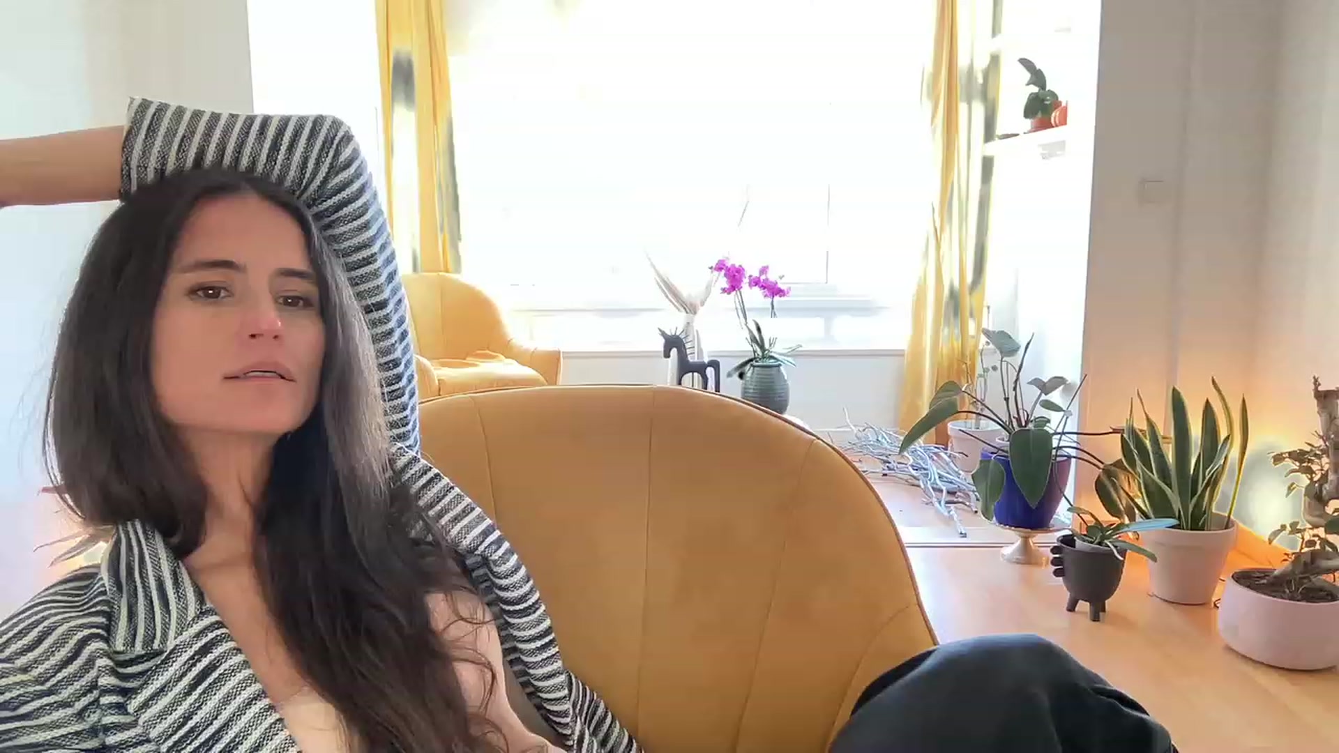 Gallery image thumbnail from Olympia_'s myfreecams stream on, 05/19/2023, 12:10 image 13 of 20
