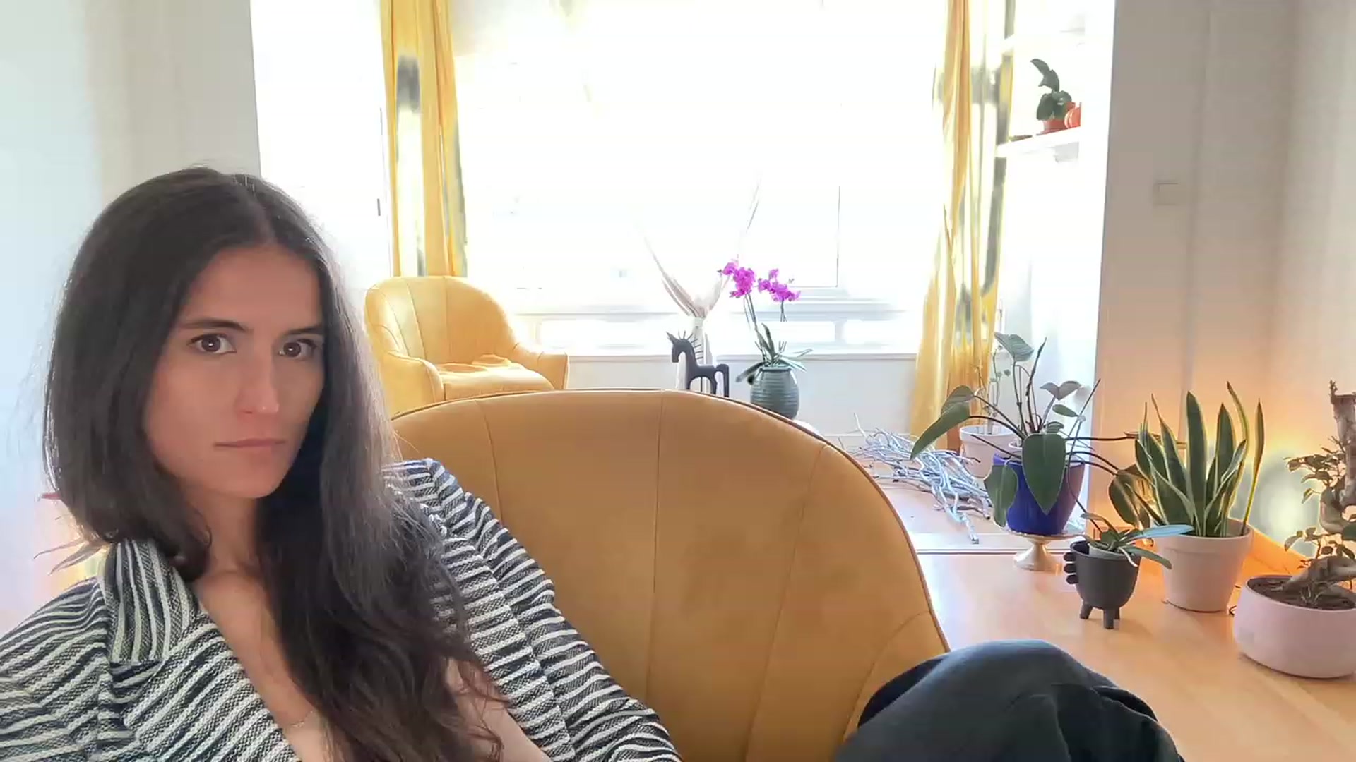 Gallery image thumbnail from Olympia_'s myfreecams stream on, 05/19/2023, 12:10 image 14 of 20