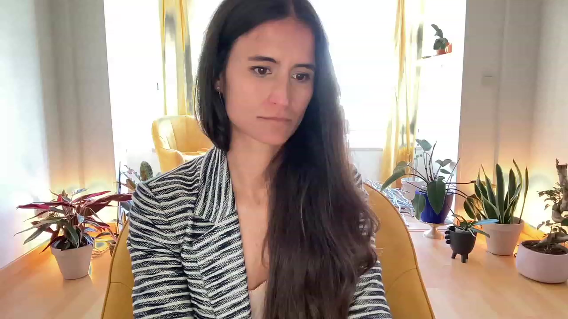Gallery image thumbnail from Olympia_'s myfreecams stream on, 05/19/2023, 13:00 image 10 of 20