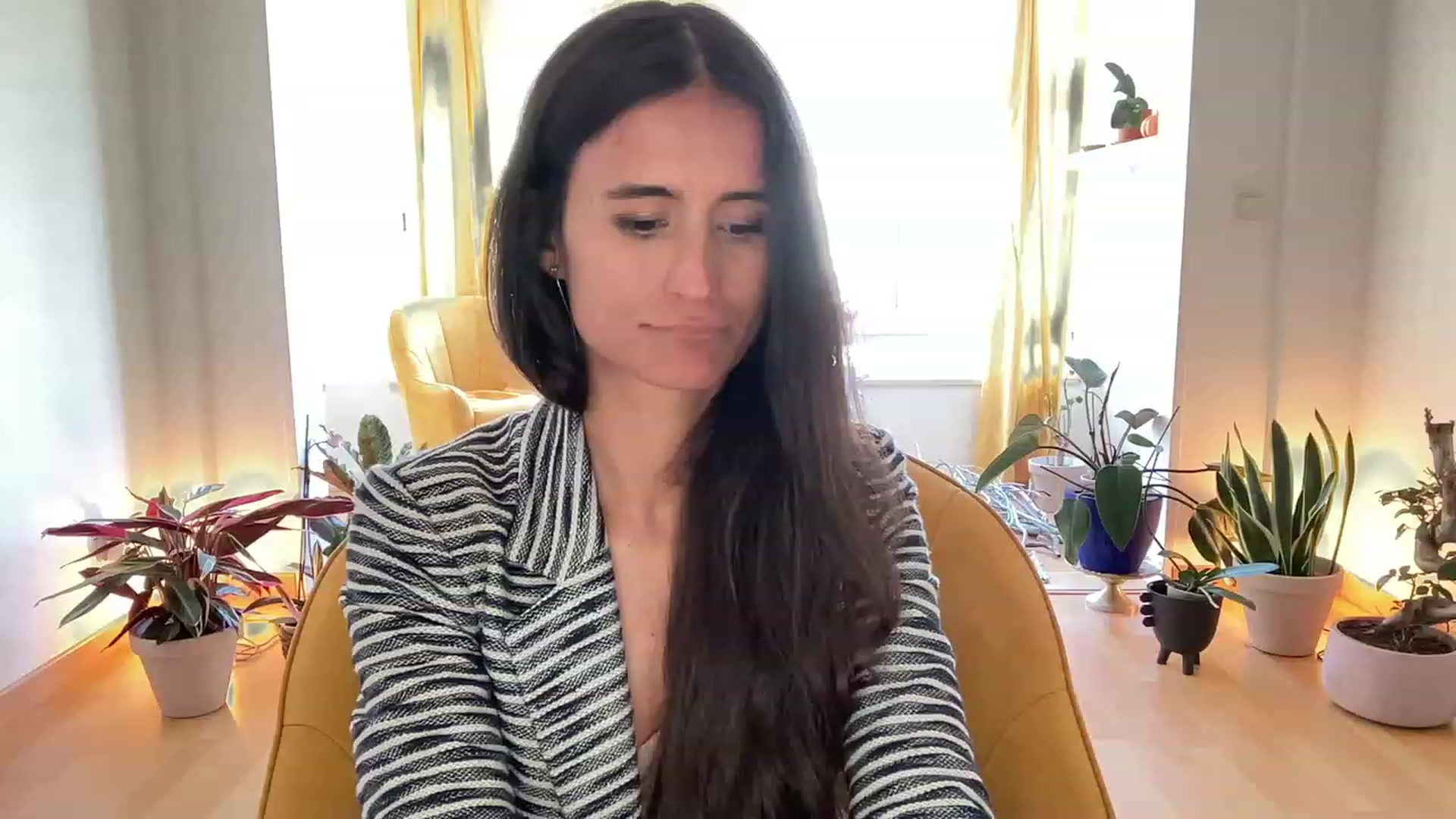 Gallery image thumbnail from Olympia_'s myfreecams stream on, 05/19/2023, 13:00 image 5 of 20