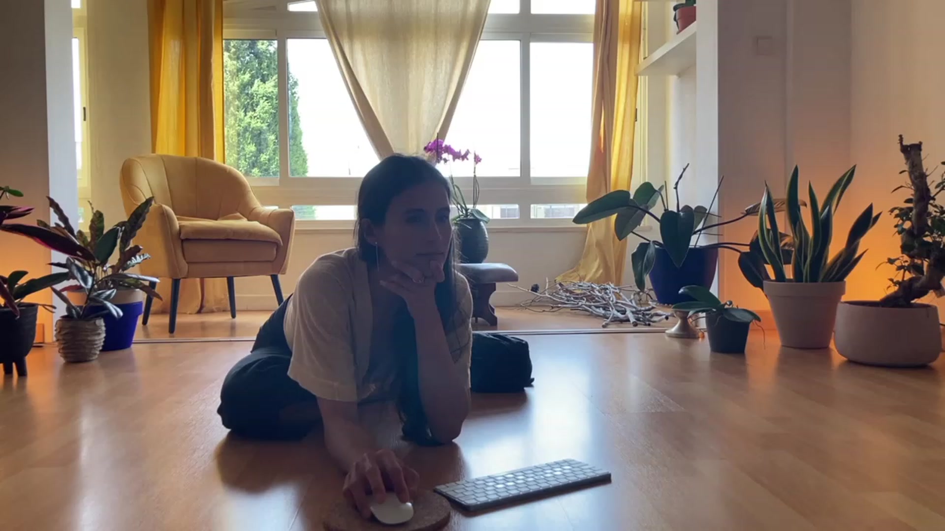 Gallery image thumbnail from Olympia_'s myfreecams stream on, 06/08/2023, 15:01 image 7 of 20