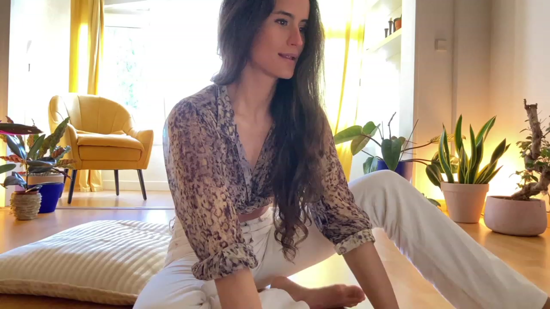Gallery image thumbnail from Olympia_'s myfreecams stream on, 06/10/2023, 07:37 image 1 of 20