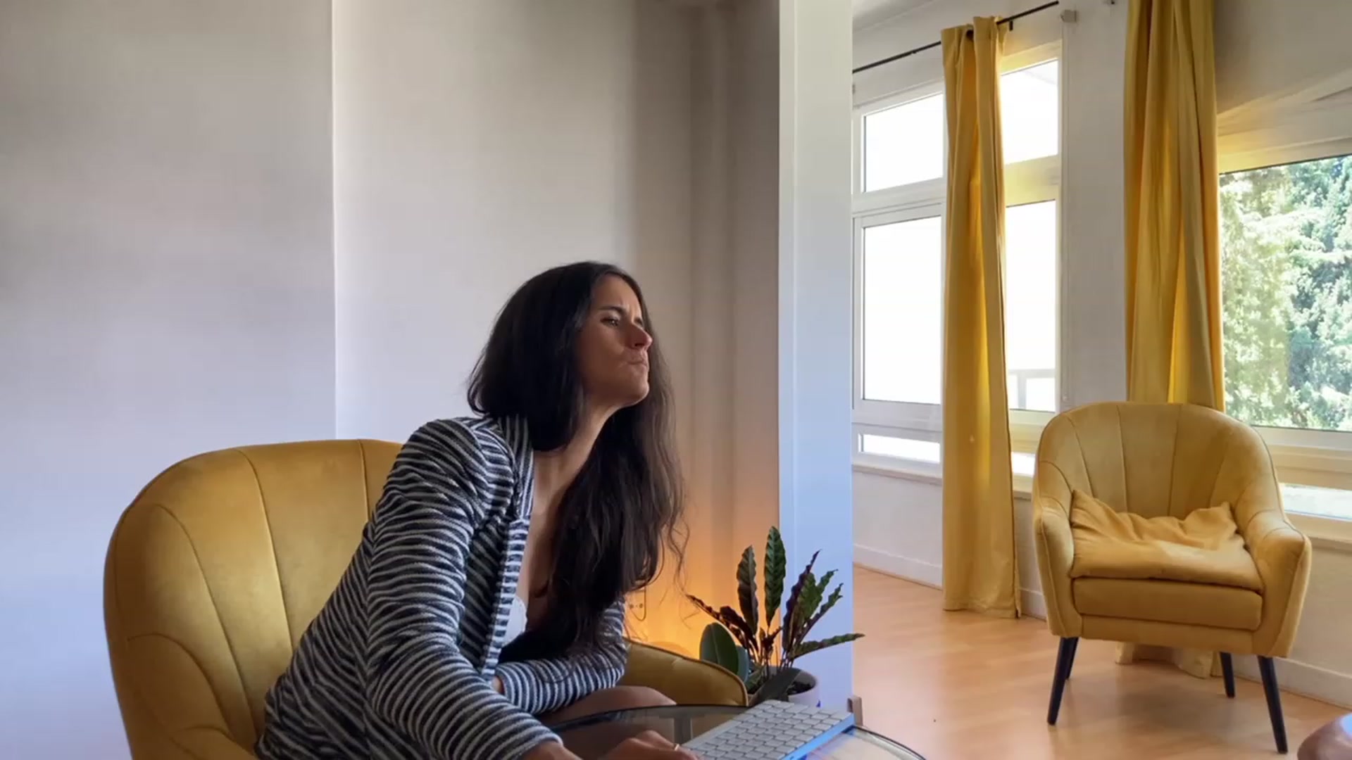 Gallery image thumbnail from Olympia_'s myfreecams stream on, 07/13/2023, 13:07 image 18 of 20