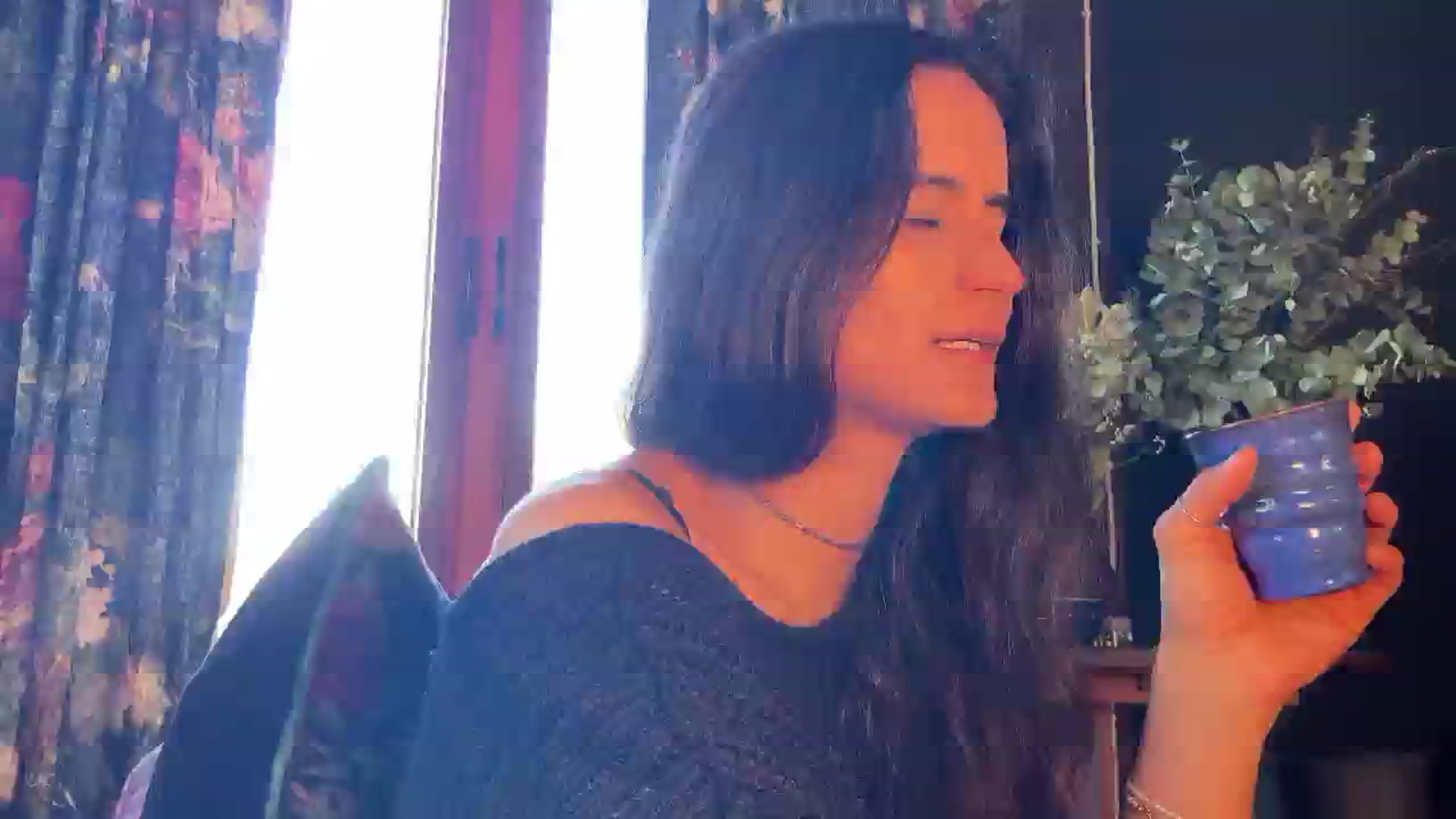 Gallery image thumbnail from Olympia_'s myfreecams stream on, 07/27/2024, 13:08 image 4 of 20