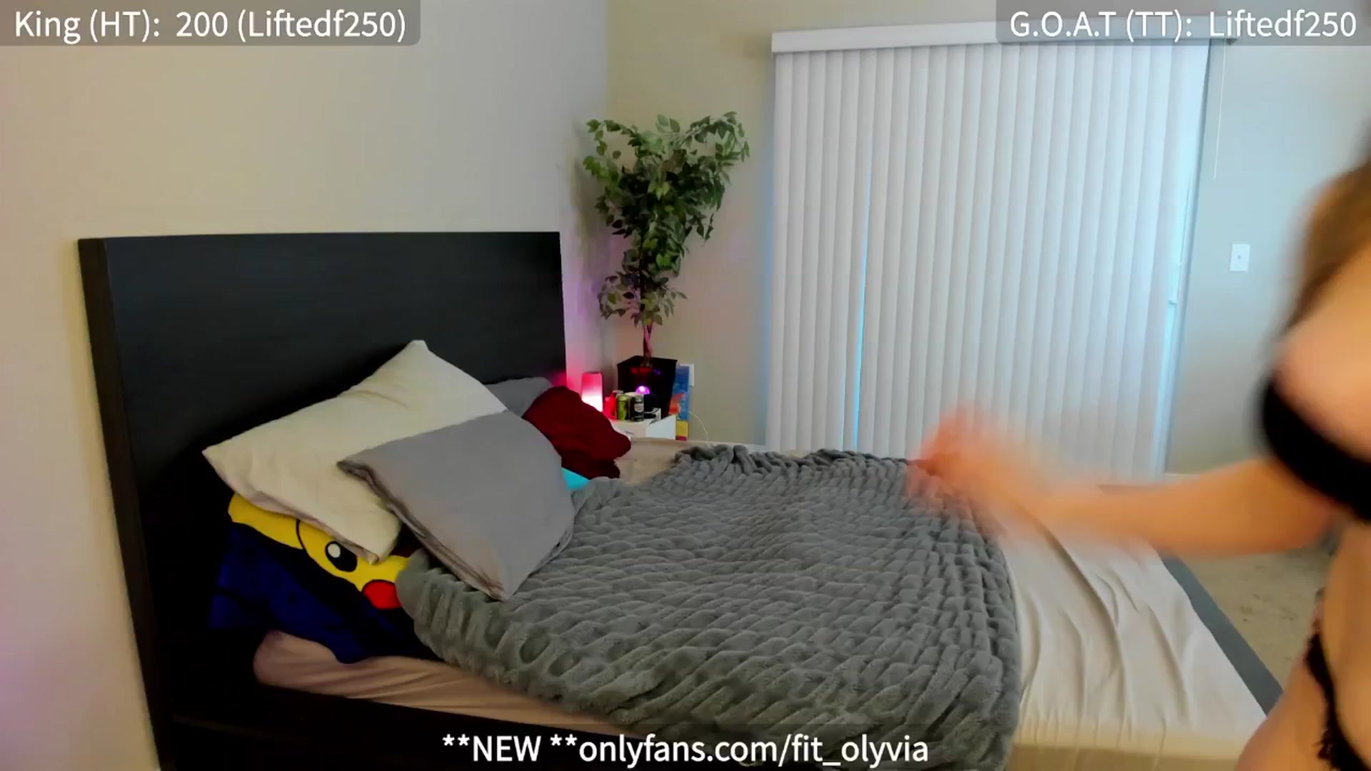 Gallery image thumbnail from Olyvia's myfreecams stream on, 05/22/2024, 01:25 image 13 of 20