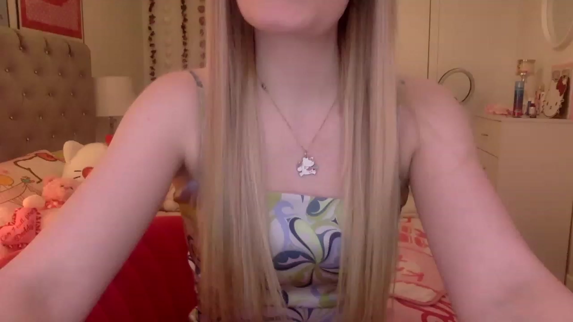 Gallery image thumbnail from Omg_emily's myfreecams stream on, 03/28/2023, 20:40 image 7 of 20