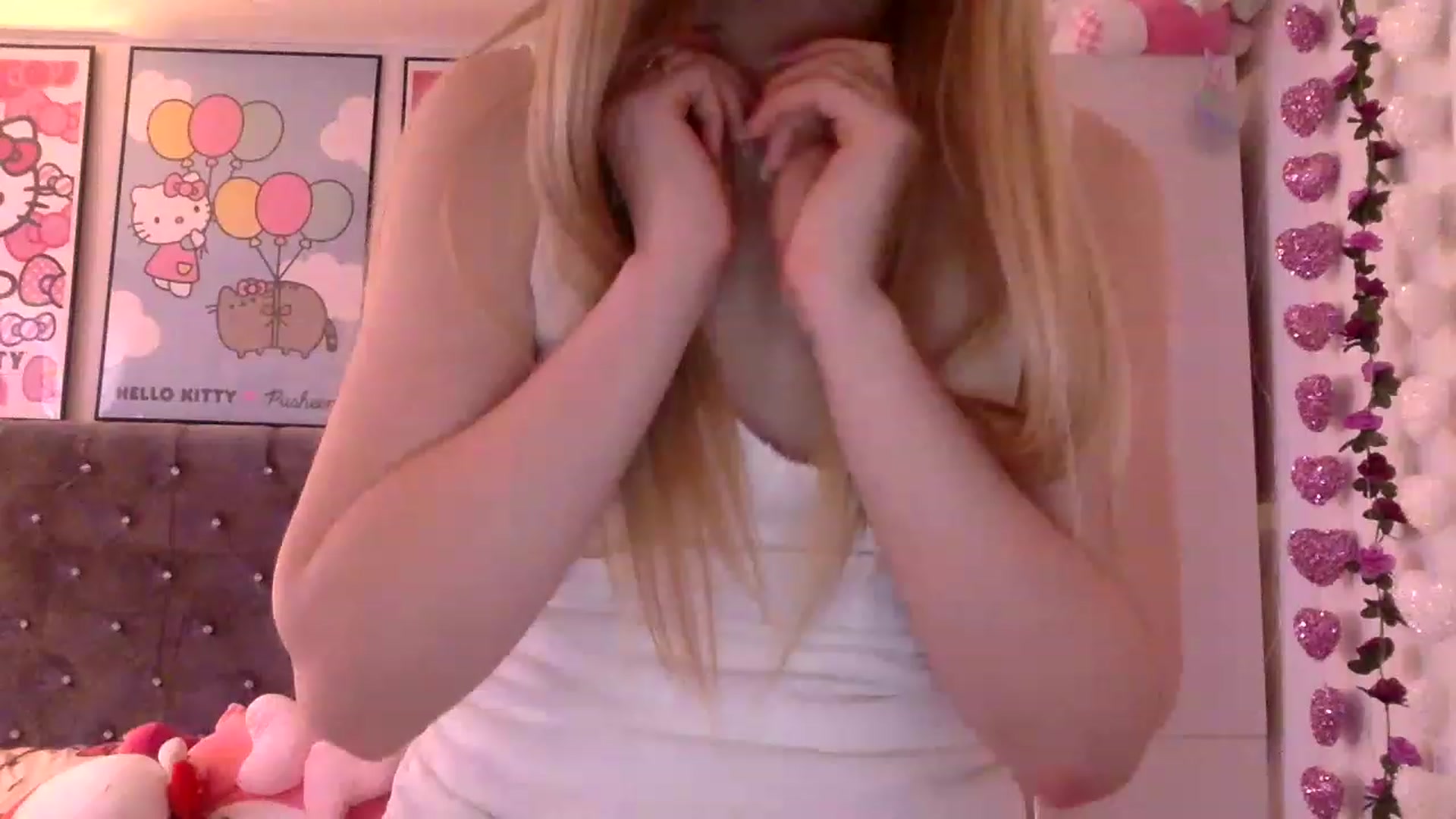 Gallery image thumbnail from Omg_emily's myfreecams stream on, 03/29/2023, 21:07 image 11 of 20