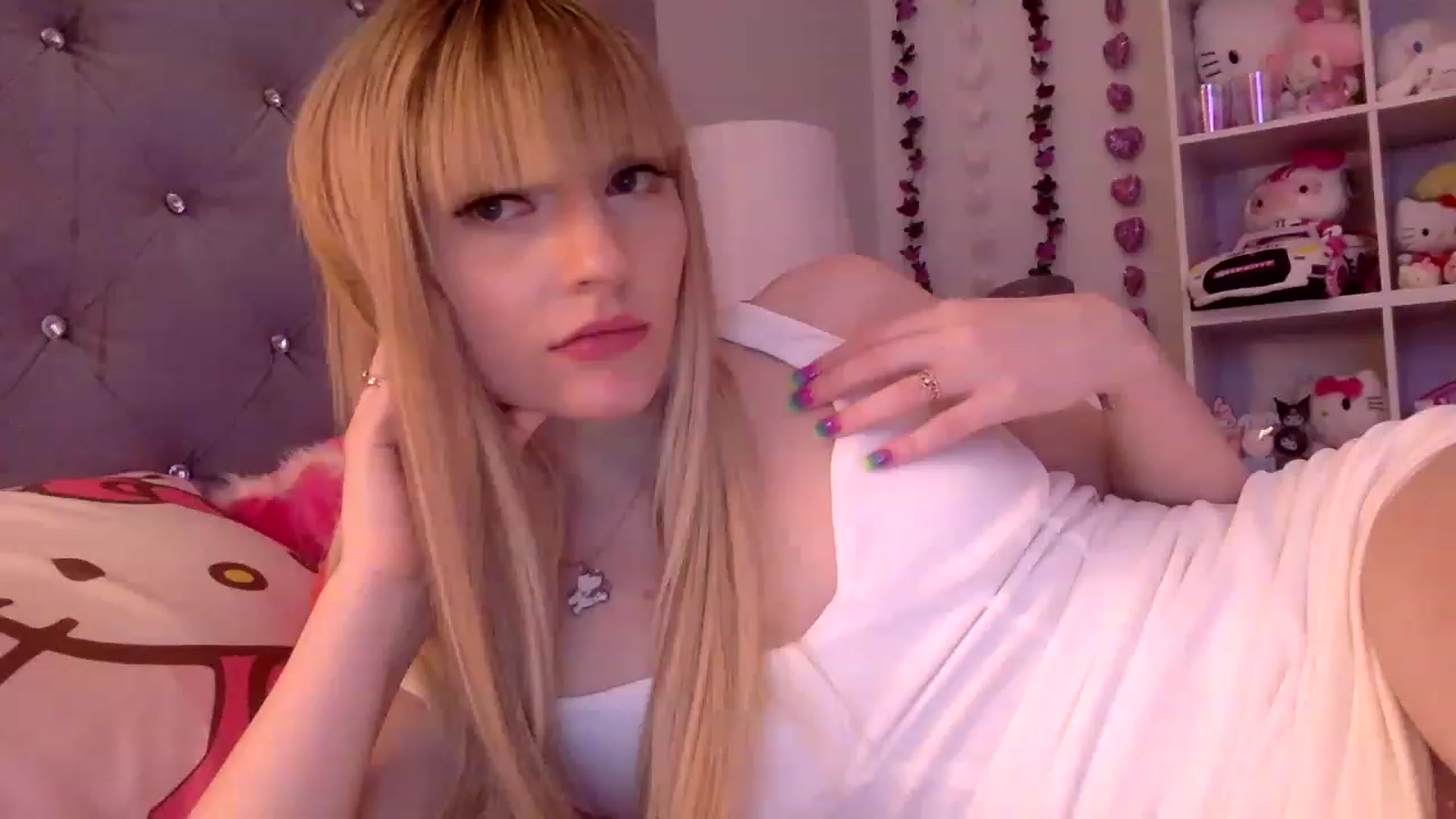 Gallery image thumbnail from Omg_emily's myfreecams stream on, 03/29/2023, 21:07 image 20 of 20