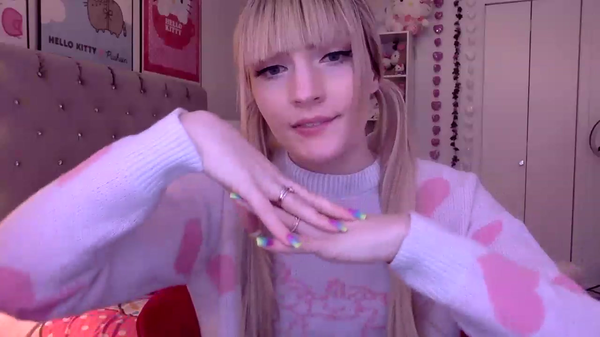 Gallery image thumbnail from Omg_emily's myfreecams stream on, 03/30/2023, 19:45 image 14 of 20