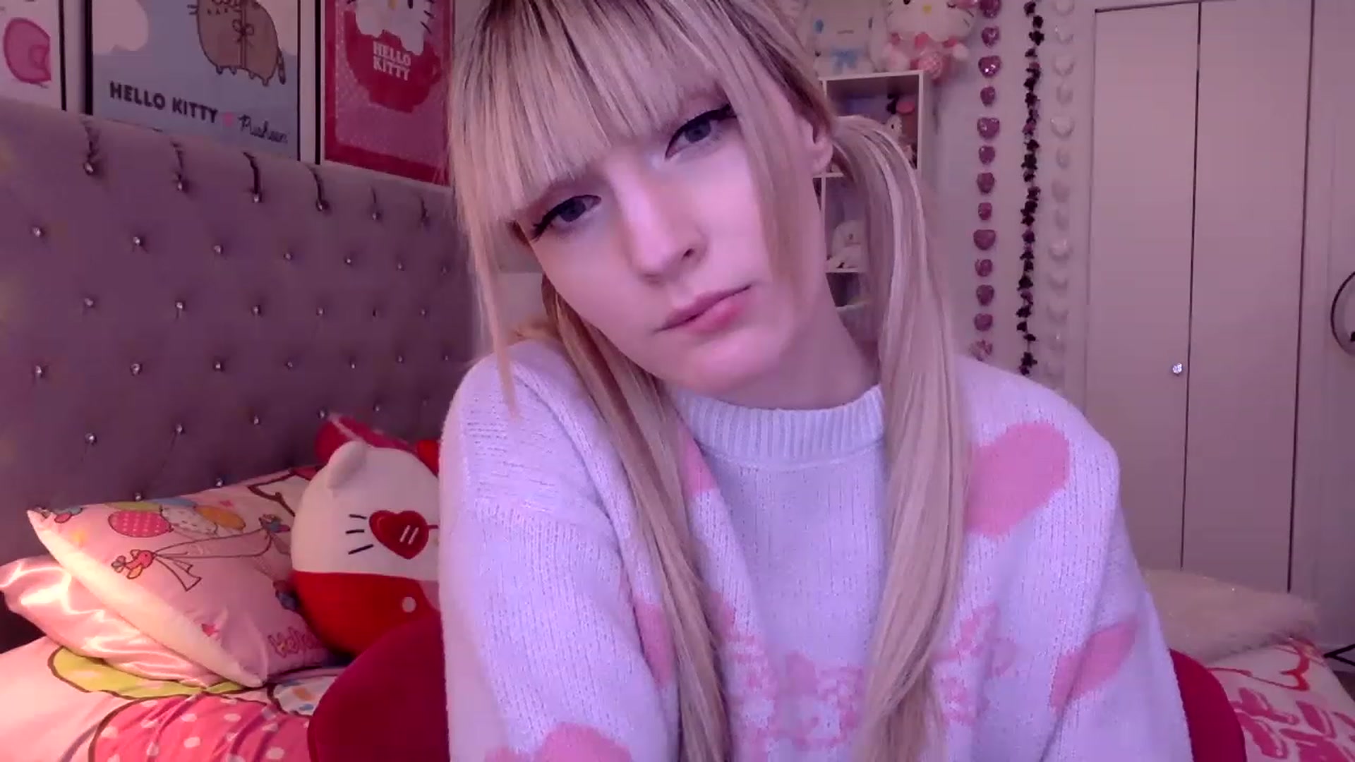 Gallery image thumbnail from Omg_emily's myfreecams stream on, 03/30/2023, 19:45 image 13 of 20