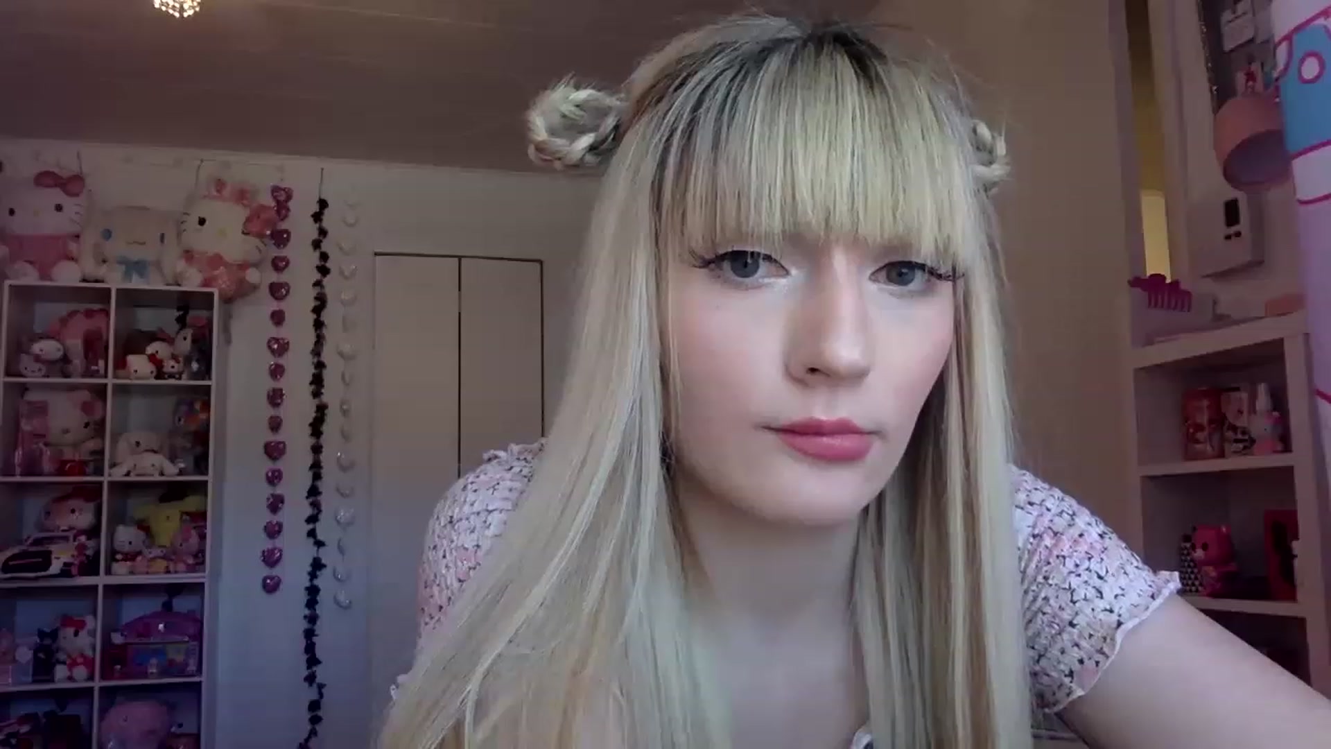 Gallery image thumbnail from Omg_emily's myfreecams stream on, 04/12/2023, 18:13 image 11 of 20