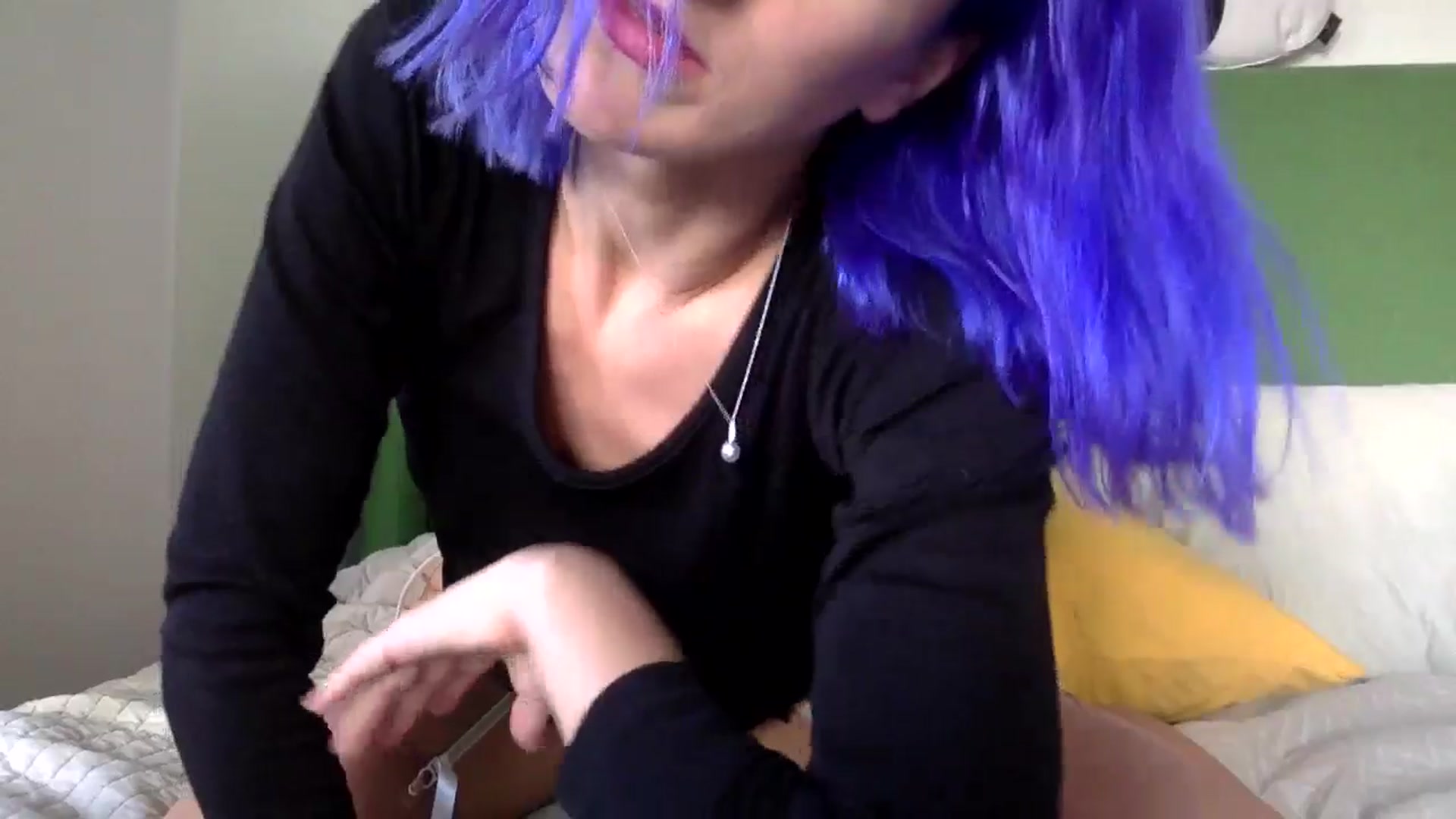 Gallery image thumbnail from Omilk's myfreecams stream on, 12/10/2024, 18:41 image 19 of 20