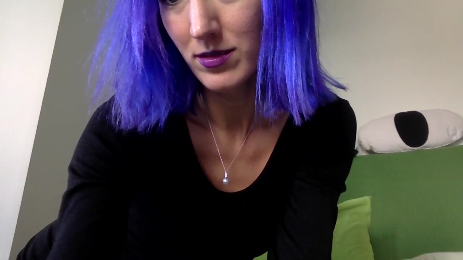 Gallery image thumbnail from Omilk's myfreecams stream on, 12/10/2024, 18:41 image 7 of 20