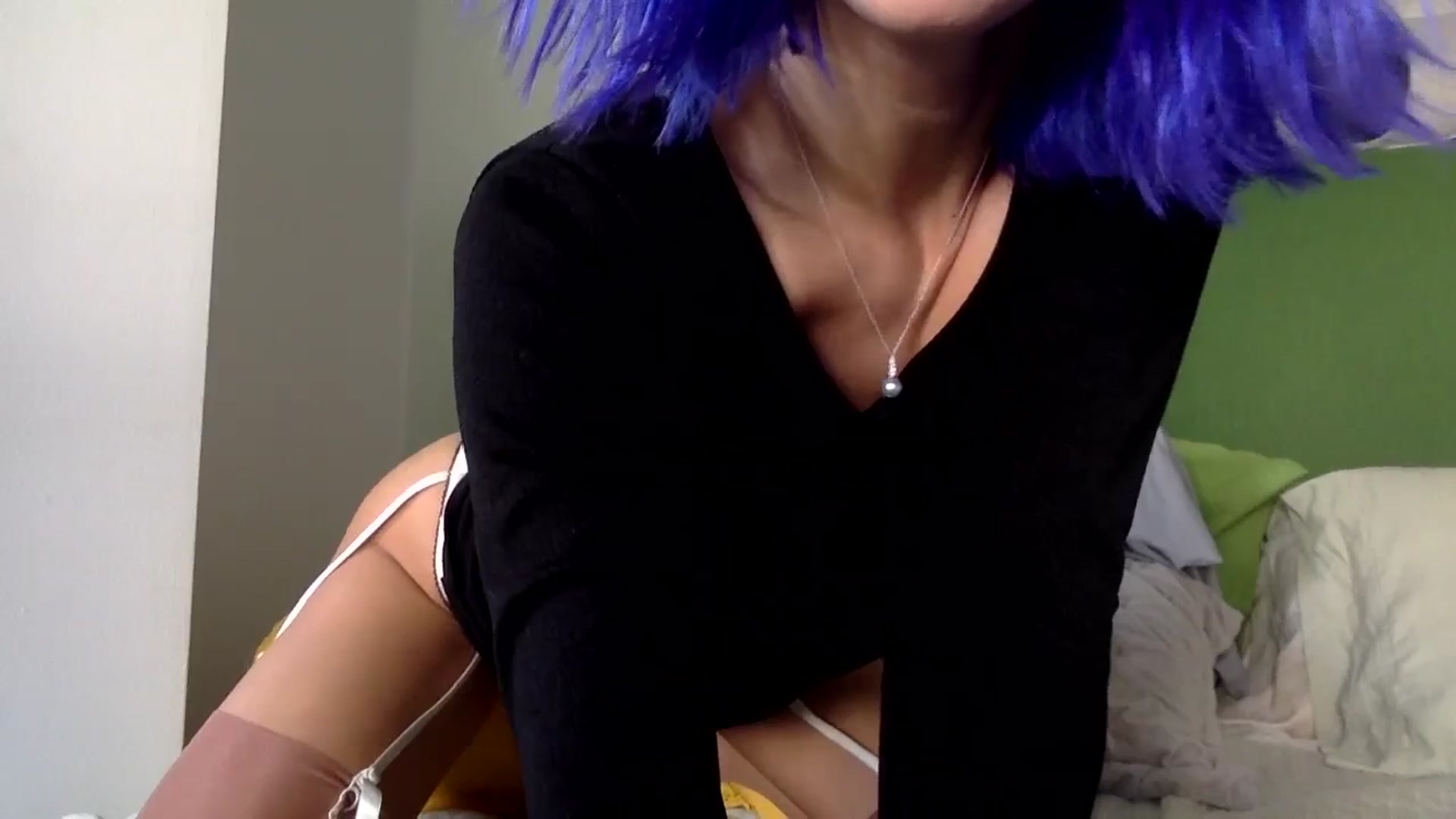 Gallery image thumbnail from Omilk's myfreecams stream on, 12/10/2024, 19:59 image 8 of 20