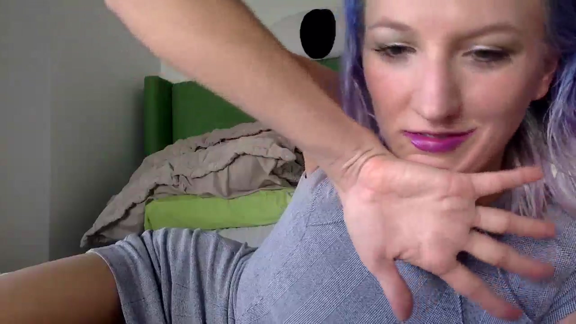 Gallery image thumbnail from Omilk's myfreecams stream on, 01/01/2025, 20:29 image 8 of 20