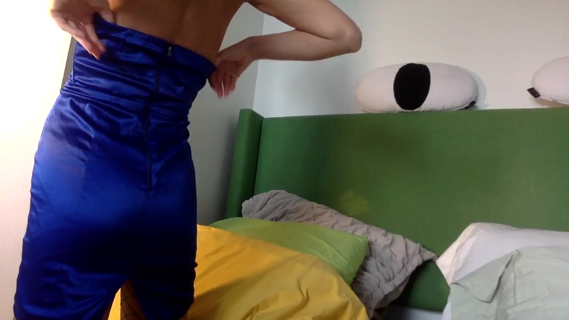 Gallery image thumbnail from Omilk's myfreecams stream on, 01/05/2025, 19:10 image 4 of 20