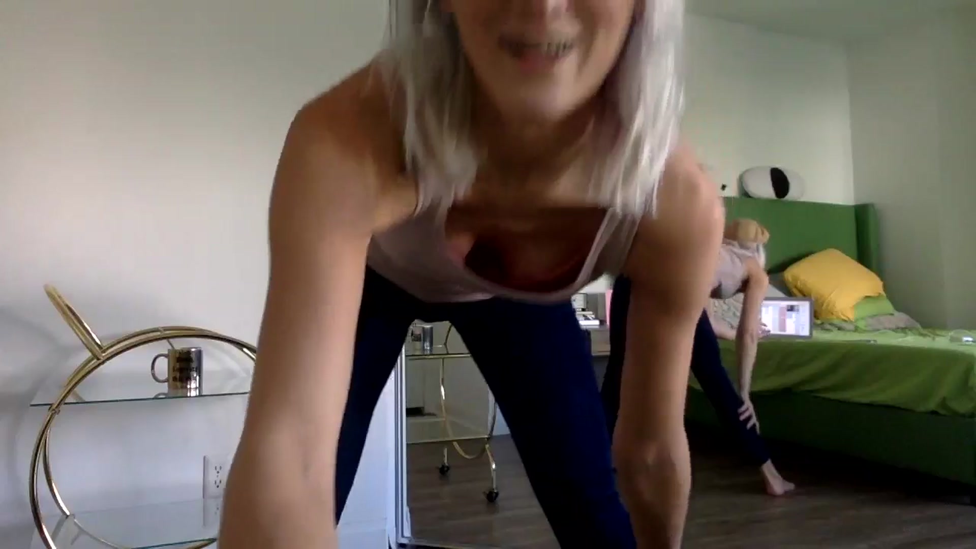 Gallery image thumbnail from Omilk's myfreecams stream on, 01/14/2025, 20:18 image 3 of 20