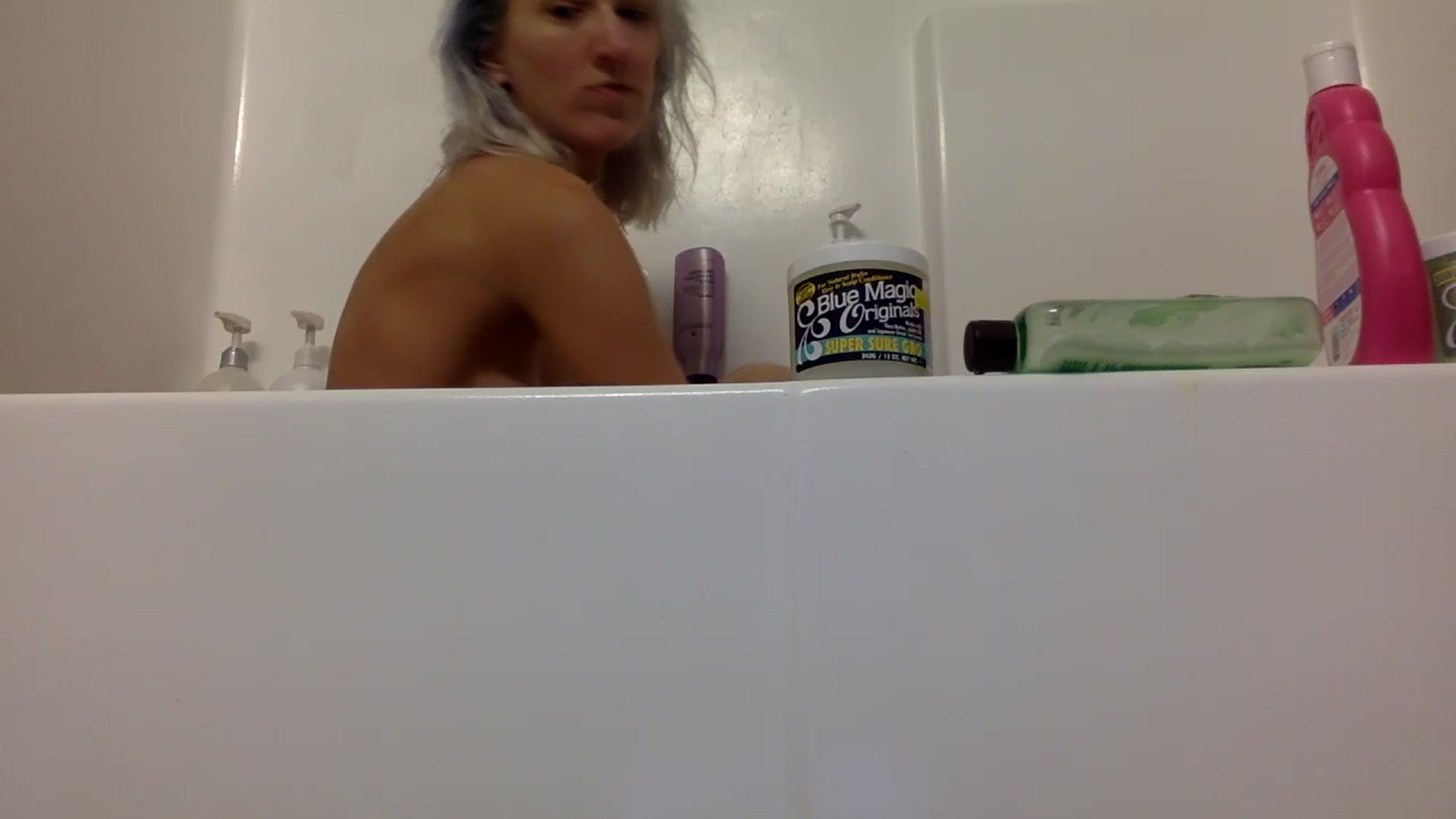 Gallery image thumbnail from Omilk's myfreecams stream on, 01/16/2025, 19:37 image 16 of 20