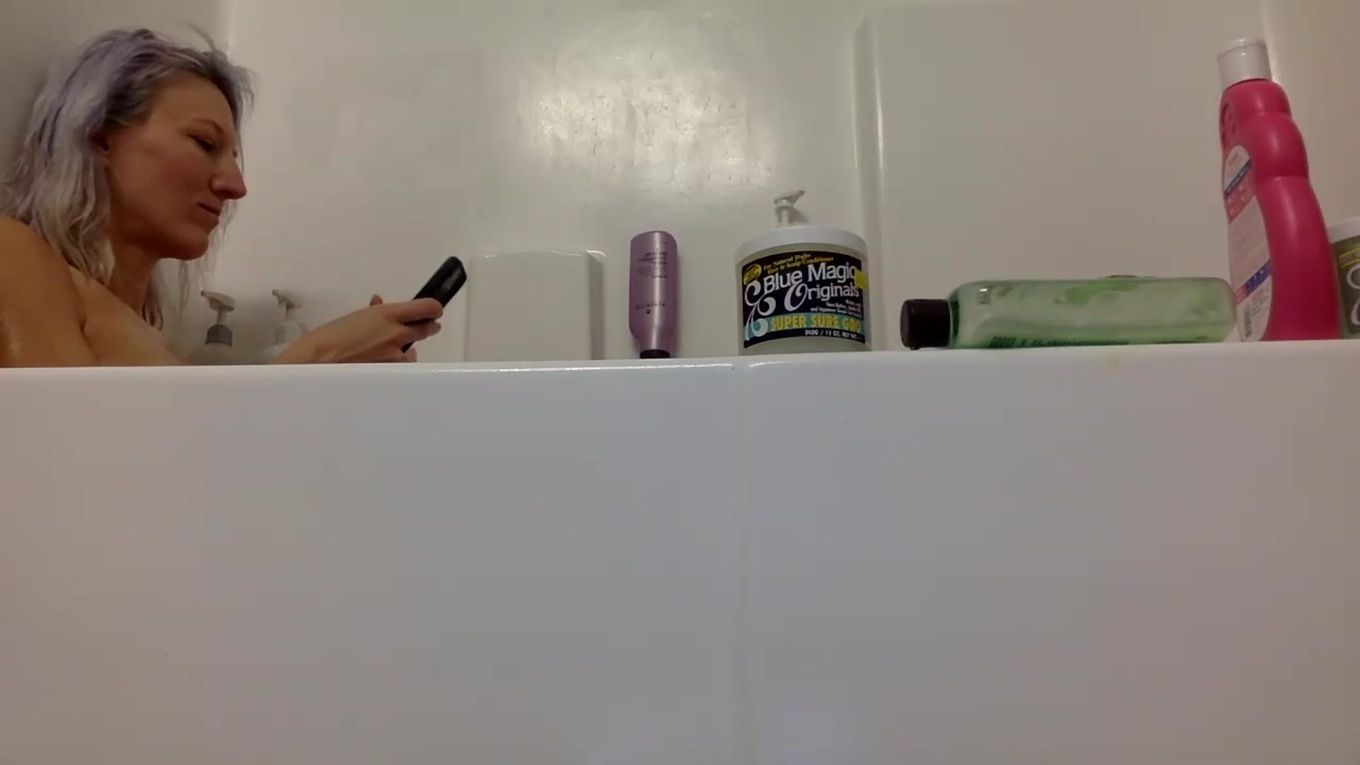 Gallery image thumbnail from Omilk's myfreecams stream on, 01/16/2025, 19:37 image 18 of 20