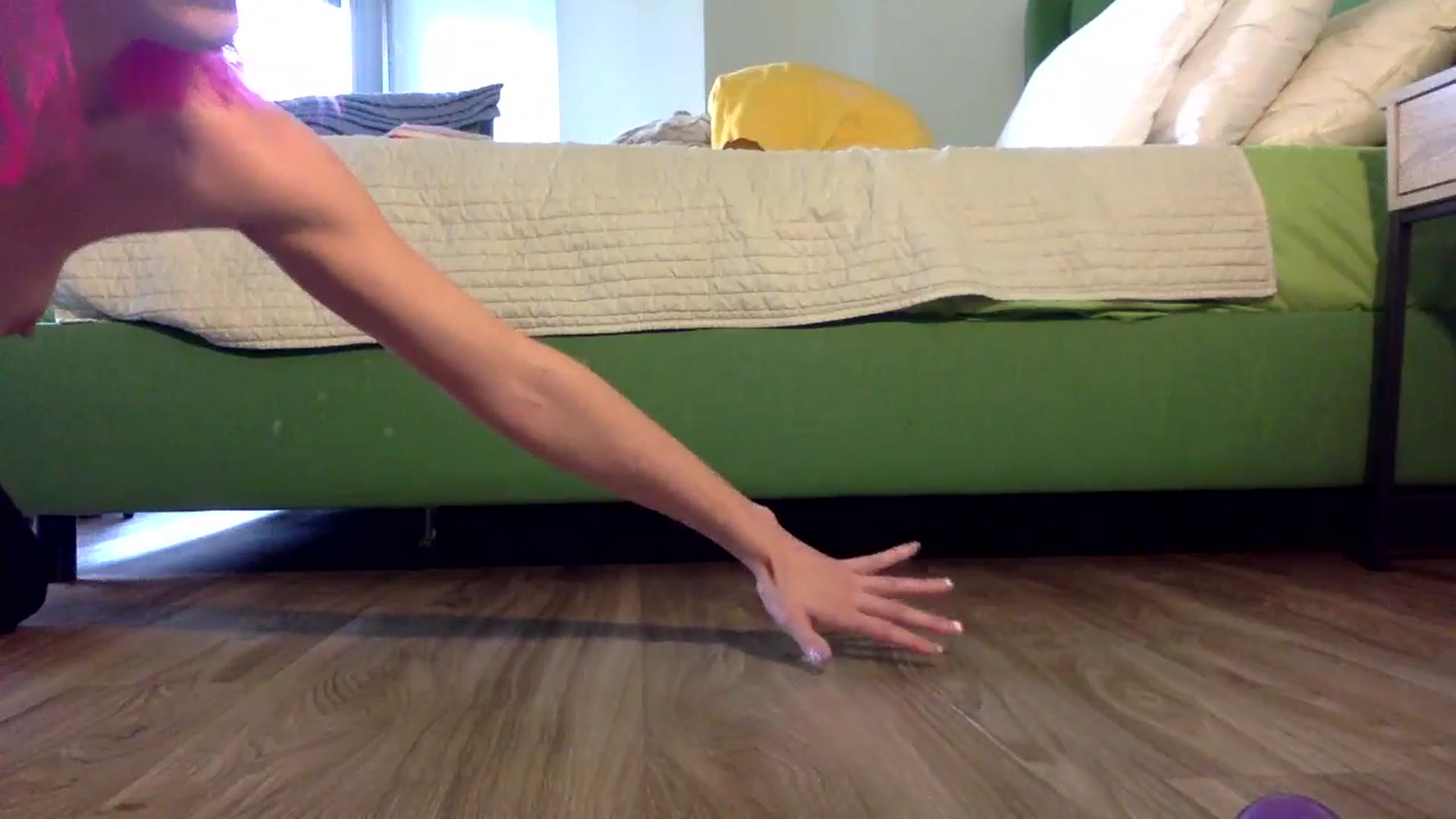 Gallery image thumbnail from Omilk's myfreecams stream on, 02/11/2025, 24:59 image 15 of 20