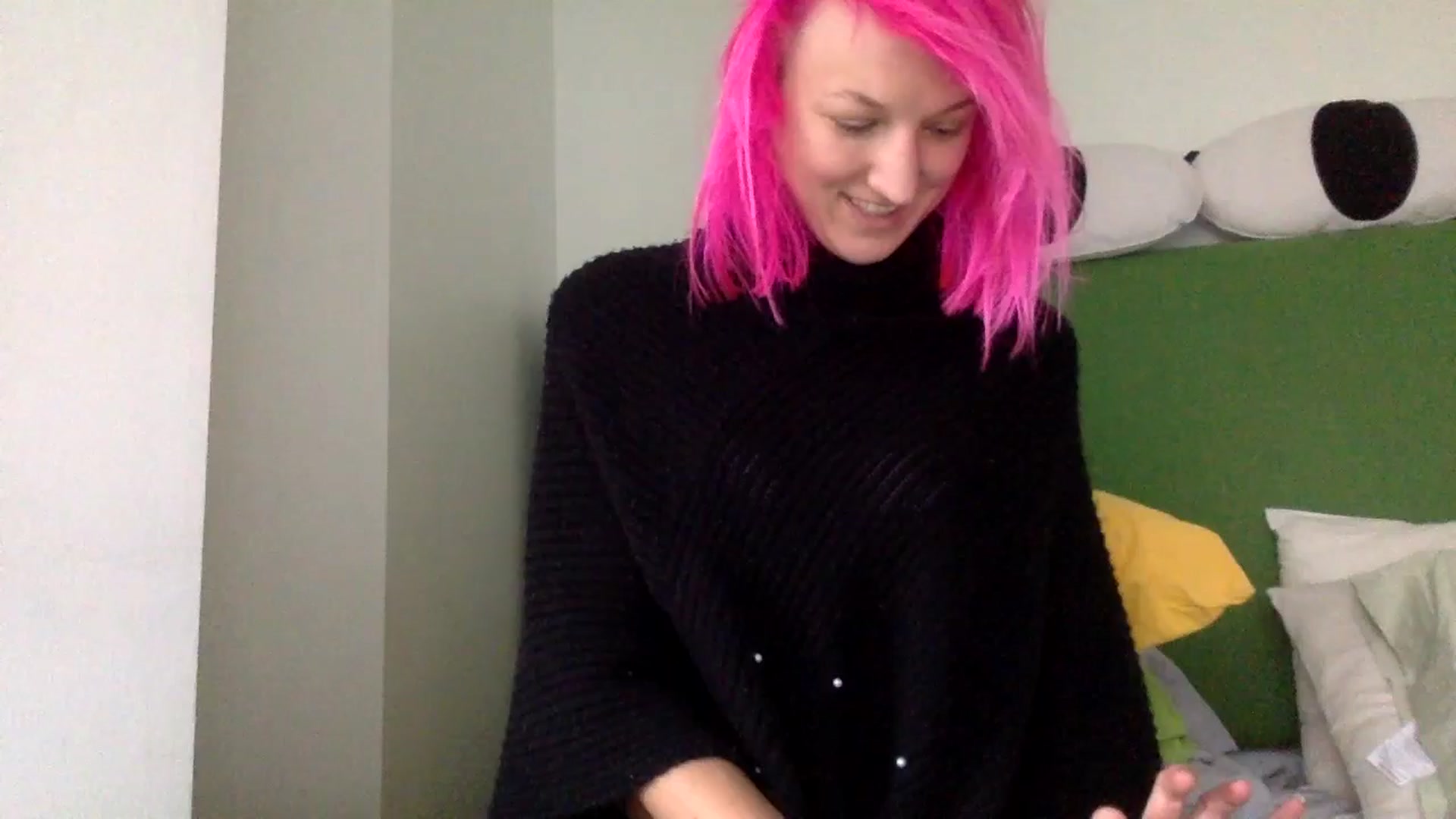 Gallery image thumbnail from Omilk's myfreecams stream on, 02/13/2025, 20:04 image 1 of 20