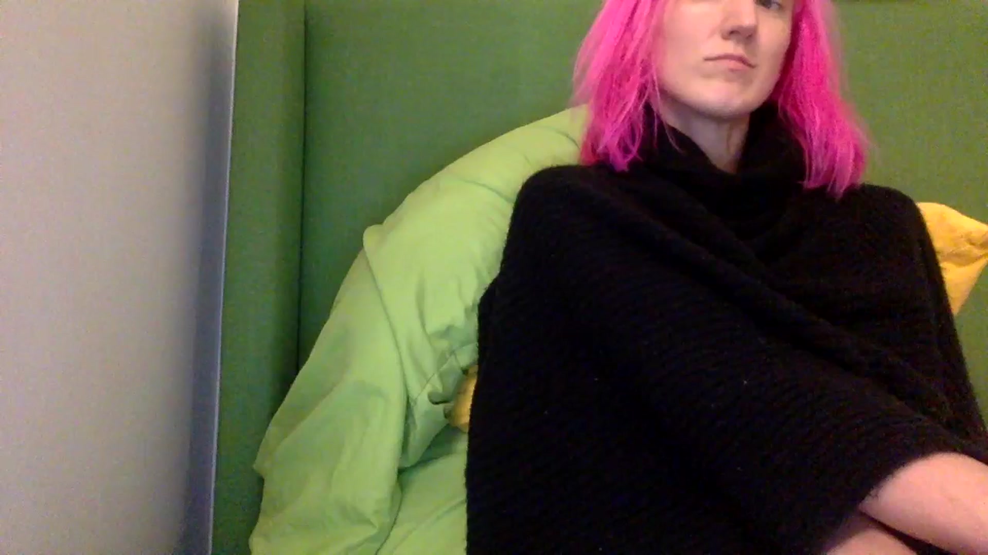 Gallery image thumbnail from Omilk's myfreecams stream on, 02/14/2025, 02:04 image 13 of 20