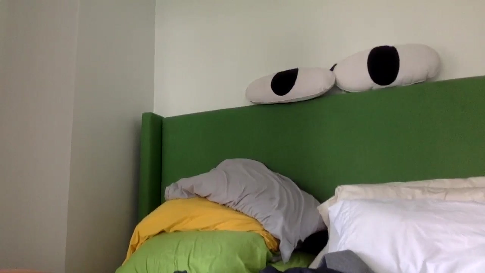 Gallery image thumbnail from Omilk's myfreecams stream on, 02/16/2025, 19:28 image 17 of 20