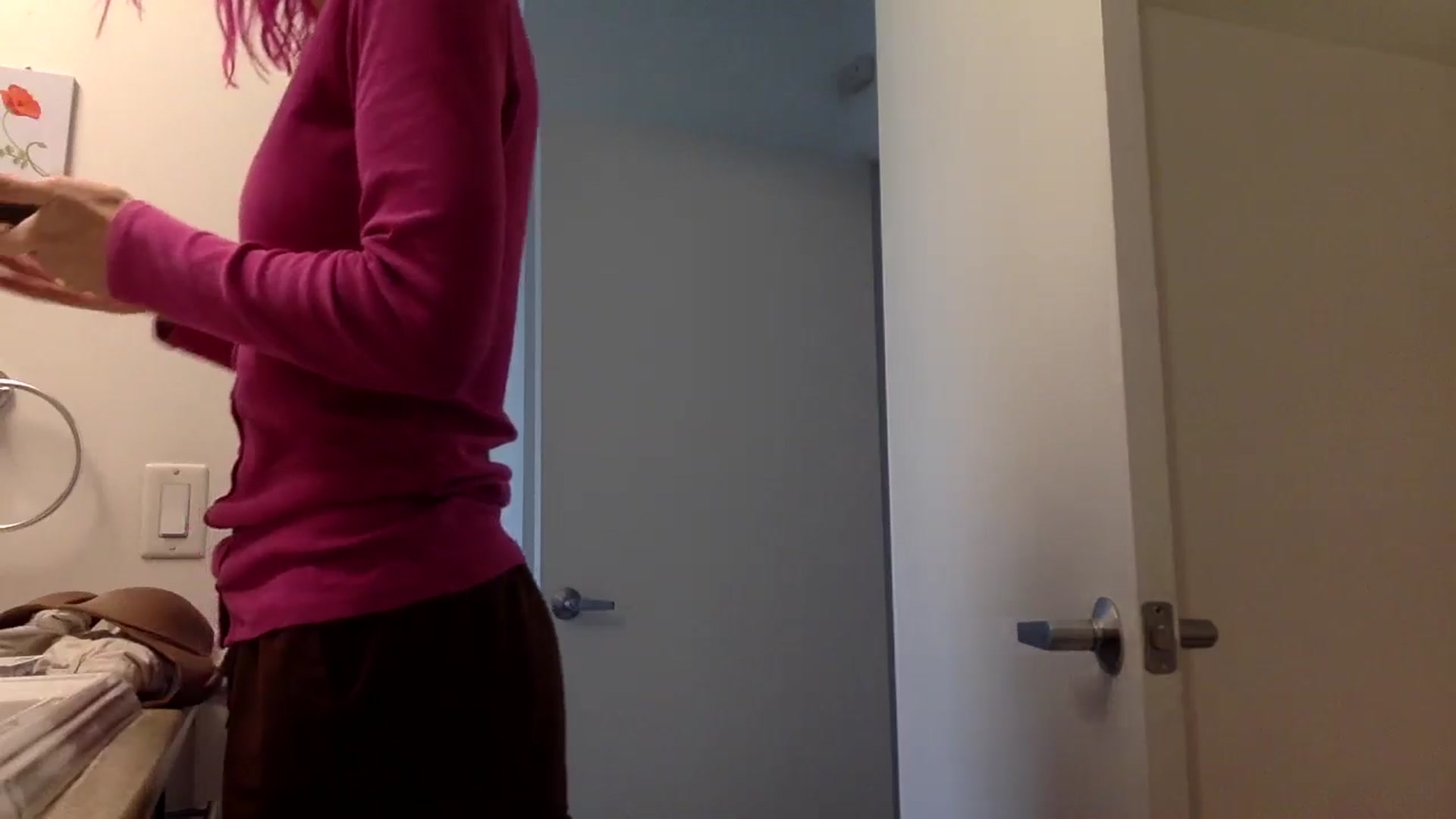 Gallery image thumbnail from Omilk's myfreecams stream on, 02/18/2025, 19:13 image 7 of 20