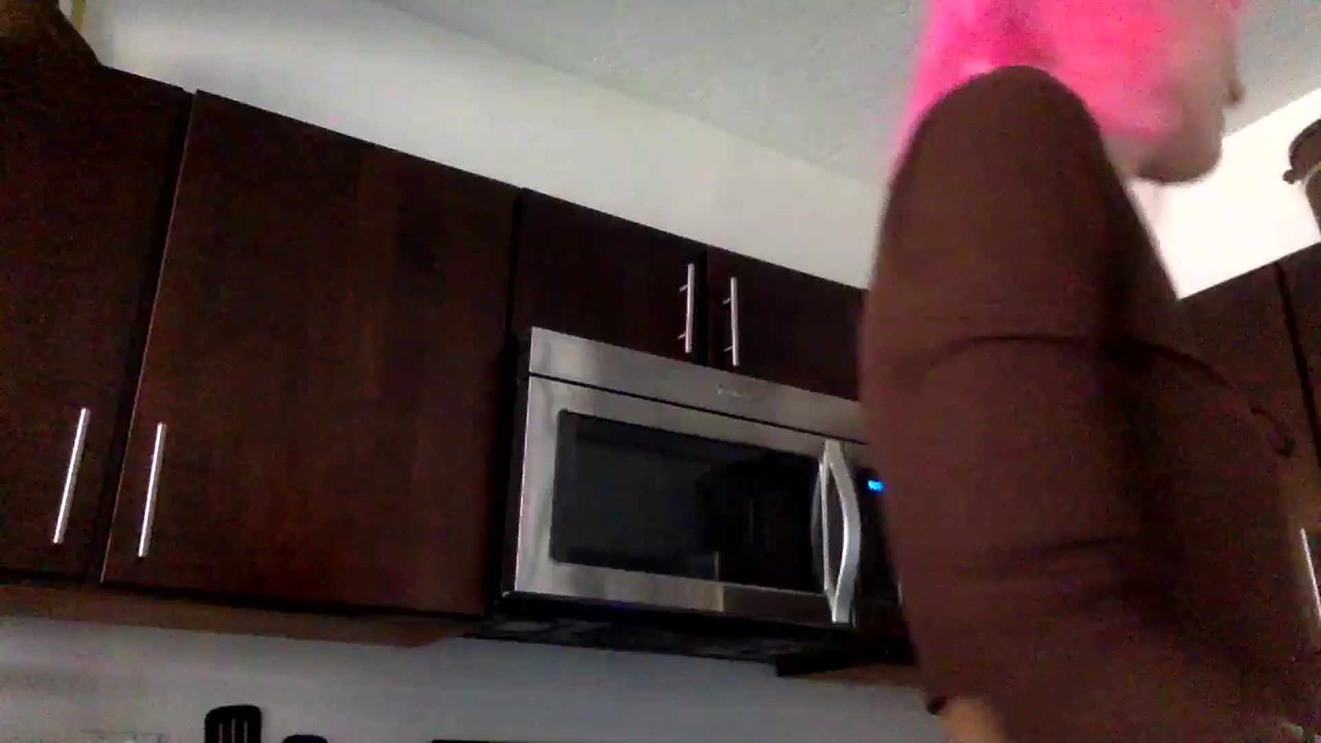 Gallery image thumbnail from Omilk's myfreecams stream on, 02/20/2025, 17:43 image 1 of 20