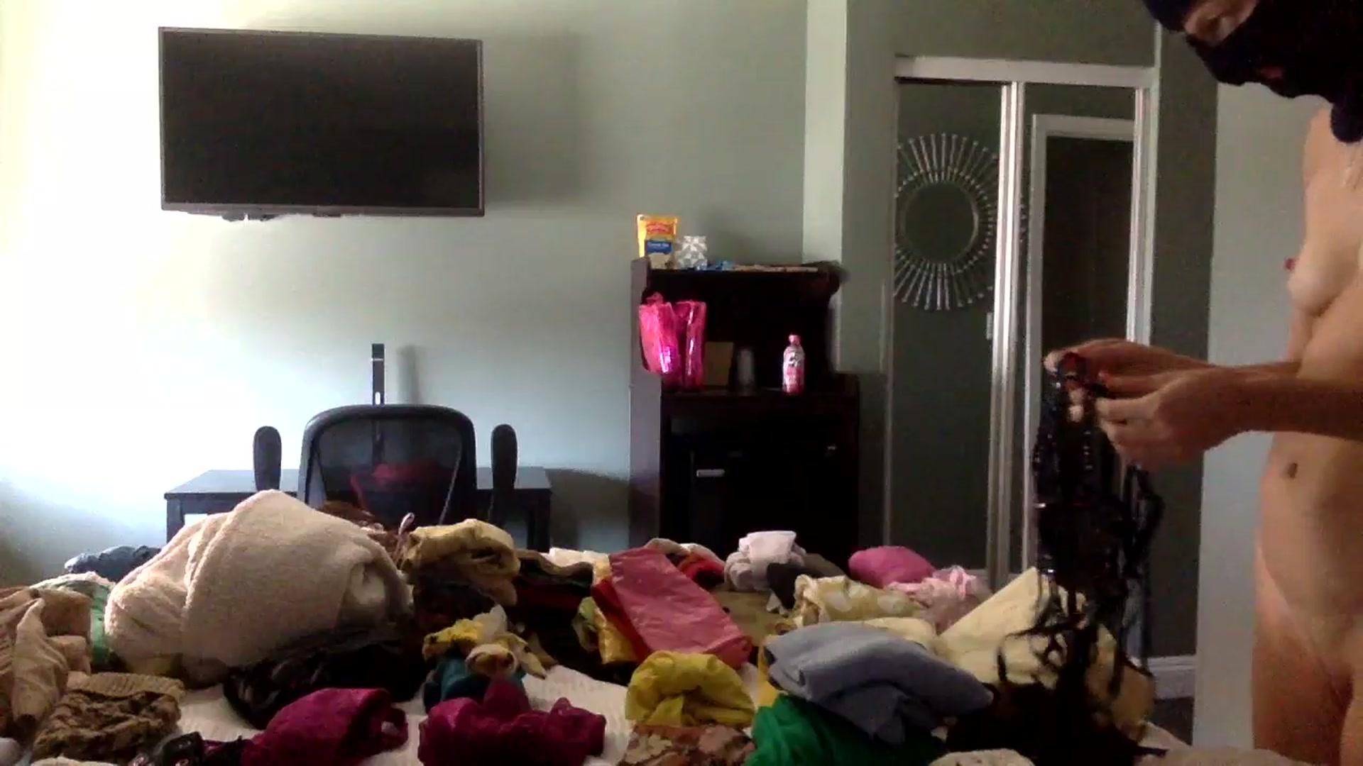 Gallery image thumbnail from Omilk's myfreecams stream on, 11/02/2025, 17:47 image 5 of 20