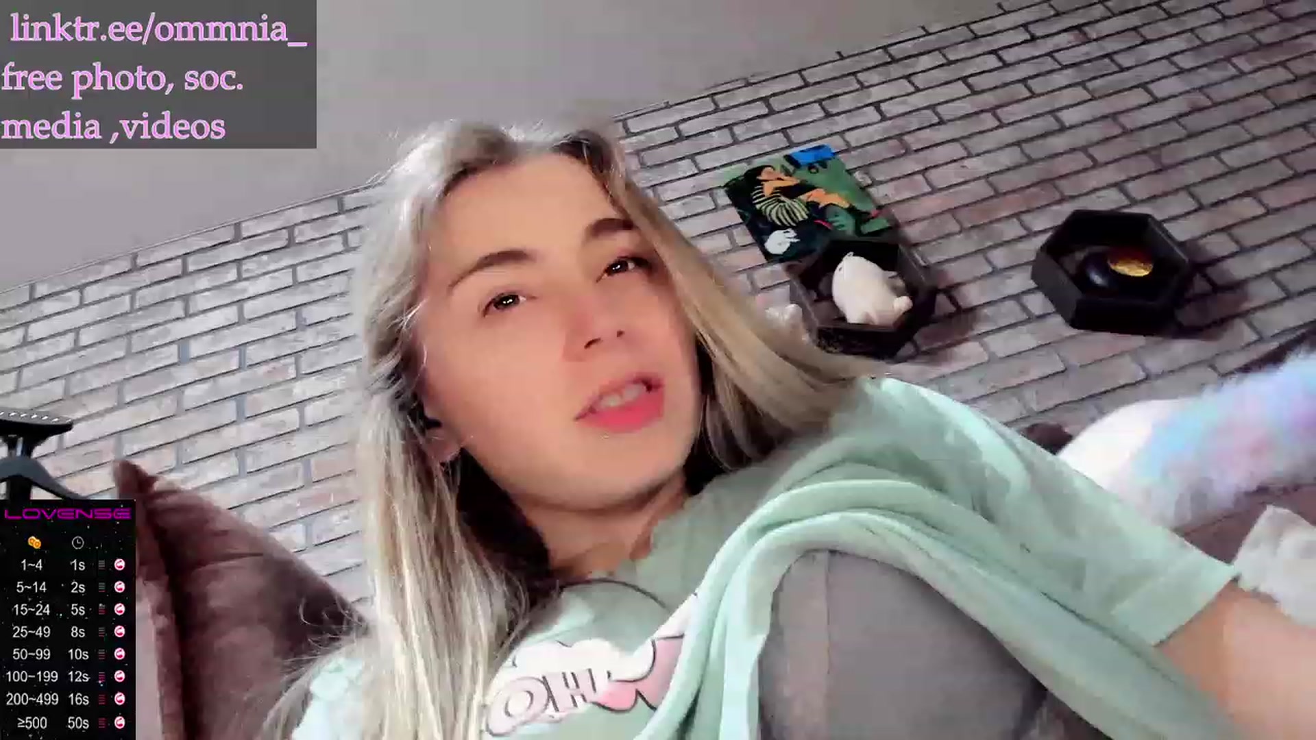 Gallery image thumbnail from Omniaa's myfreecams stream on, 06/04/2023, 23:49 image 16 of 20