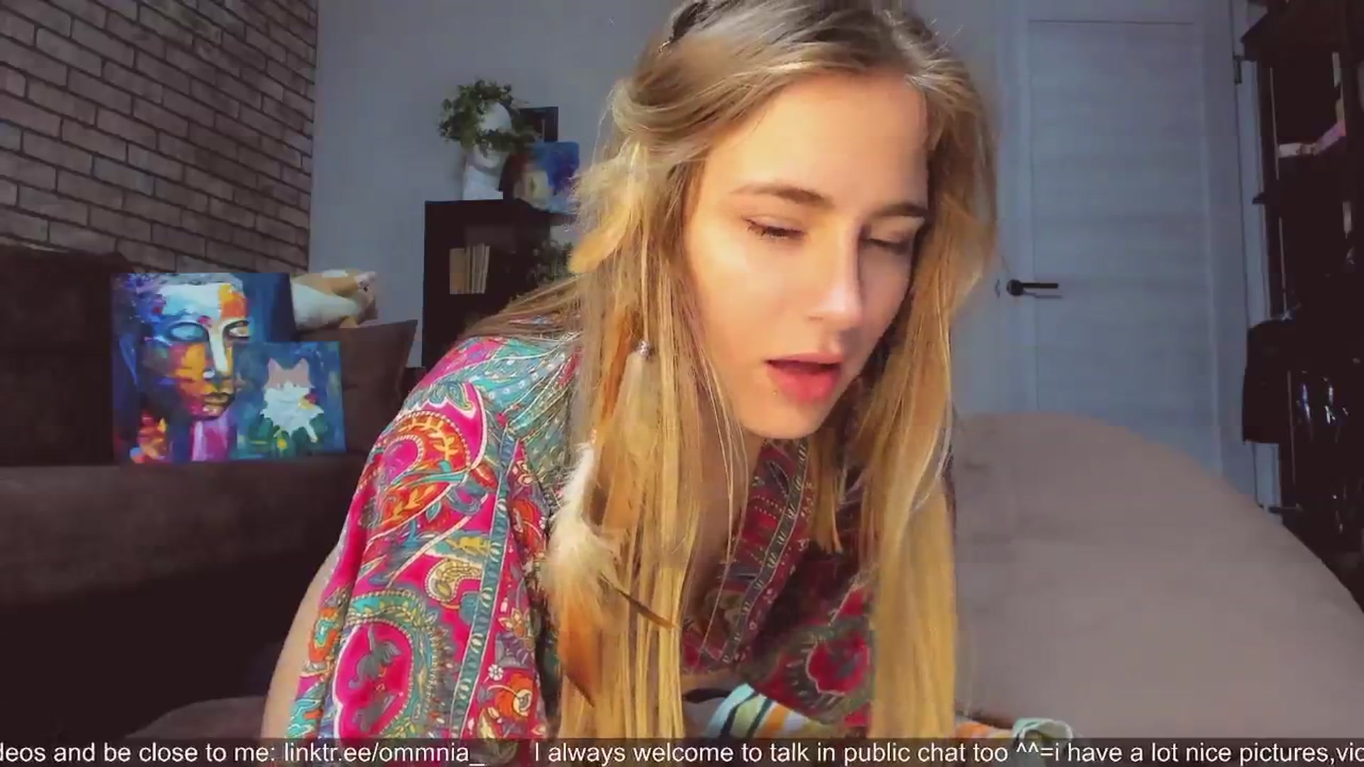 Gallery image thumbnail from Omniaa's myfreecams stream on, 06/18/2024, 23:59 image 12 of 20
