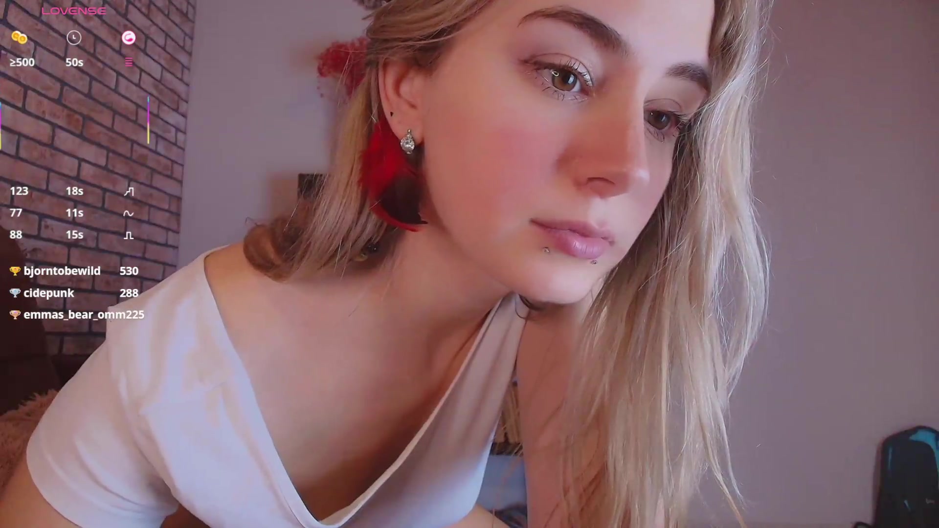 Gallery image thumbnail from Omniaa's myfreecams stream on, 08/23/2026, 22:12 image 20 of 20