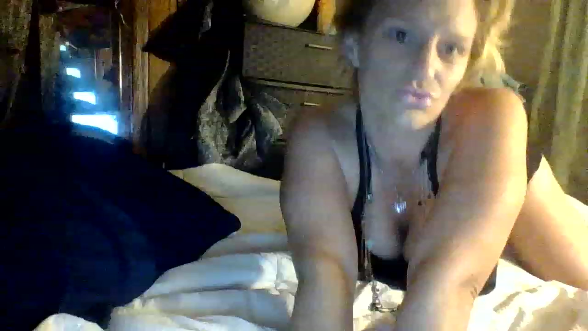 Gallery image thumbnail from OneAKind's myfreecams stream on, 06/19/2023, 11:47 image 1 of 20
