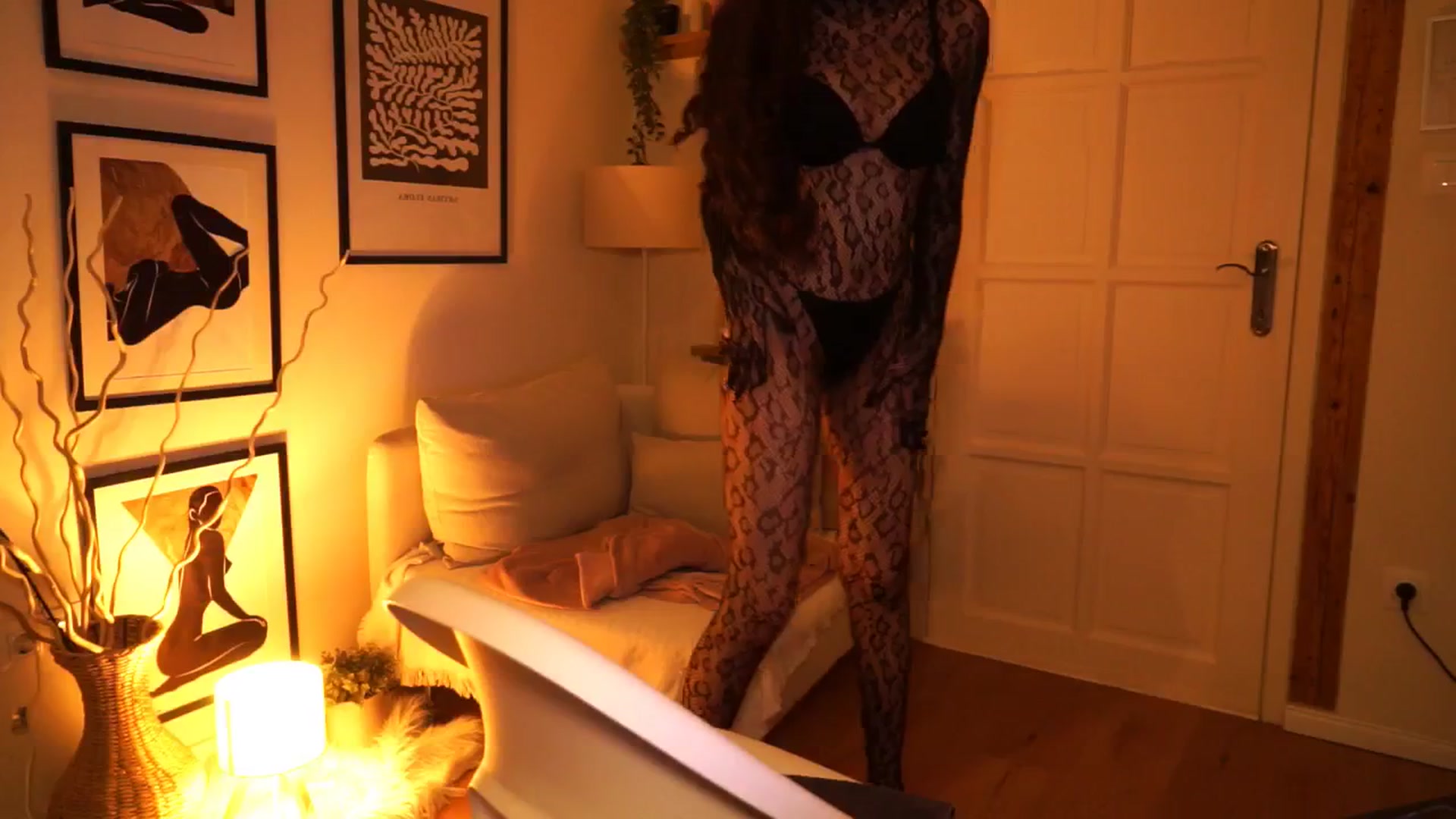 Gallery image thumbnail from OneCuteeAngel's myfreecams stream on, 03/30/2025, 10:58 image 9 of 20