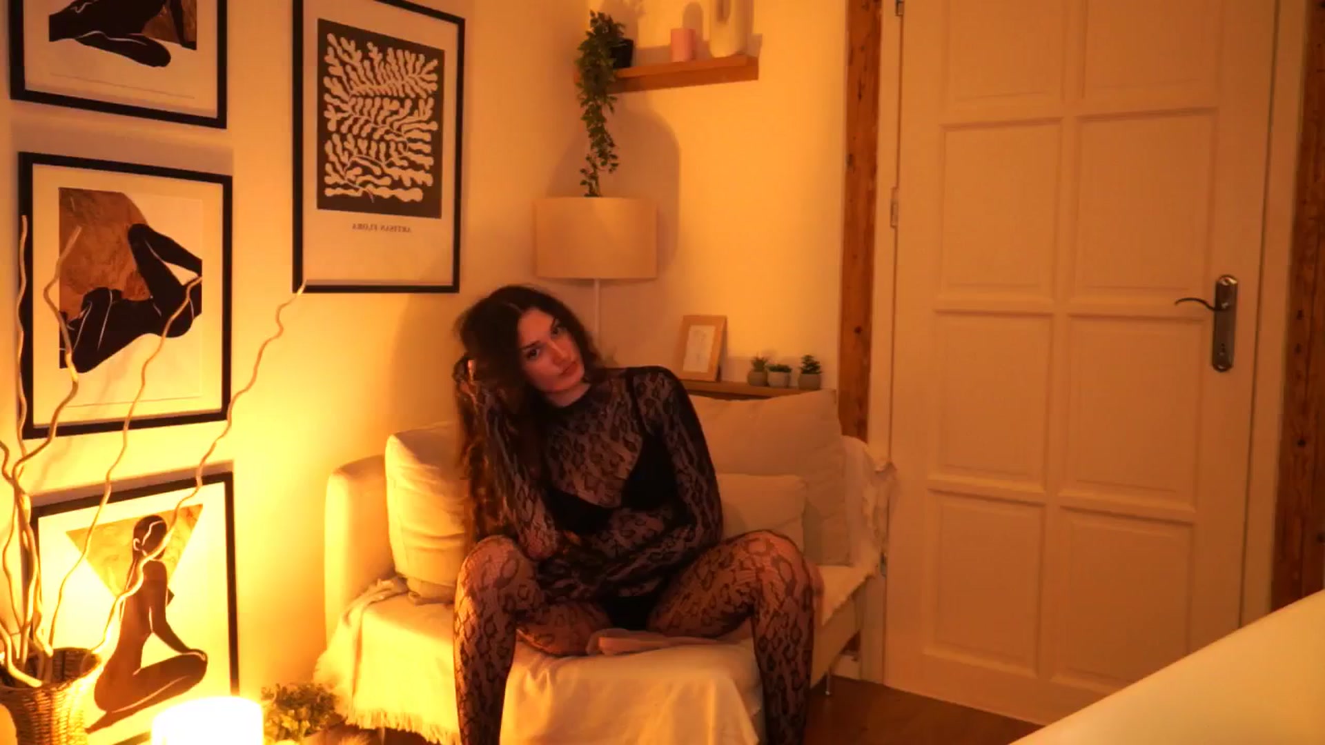 Gallery image thumbnail from OneCuteeAngel's myfreecams stream on, 03/30/2025, 11:40 image 17 of 20
