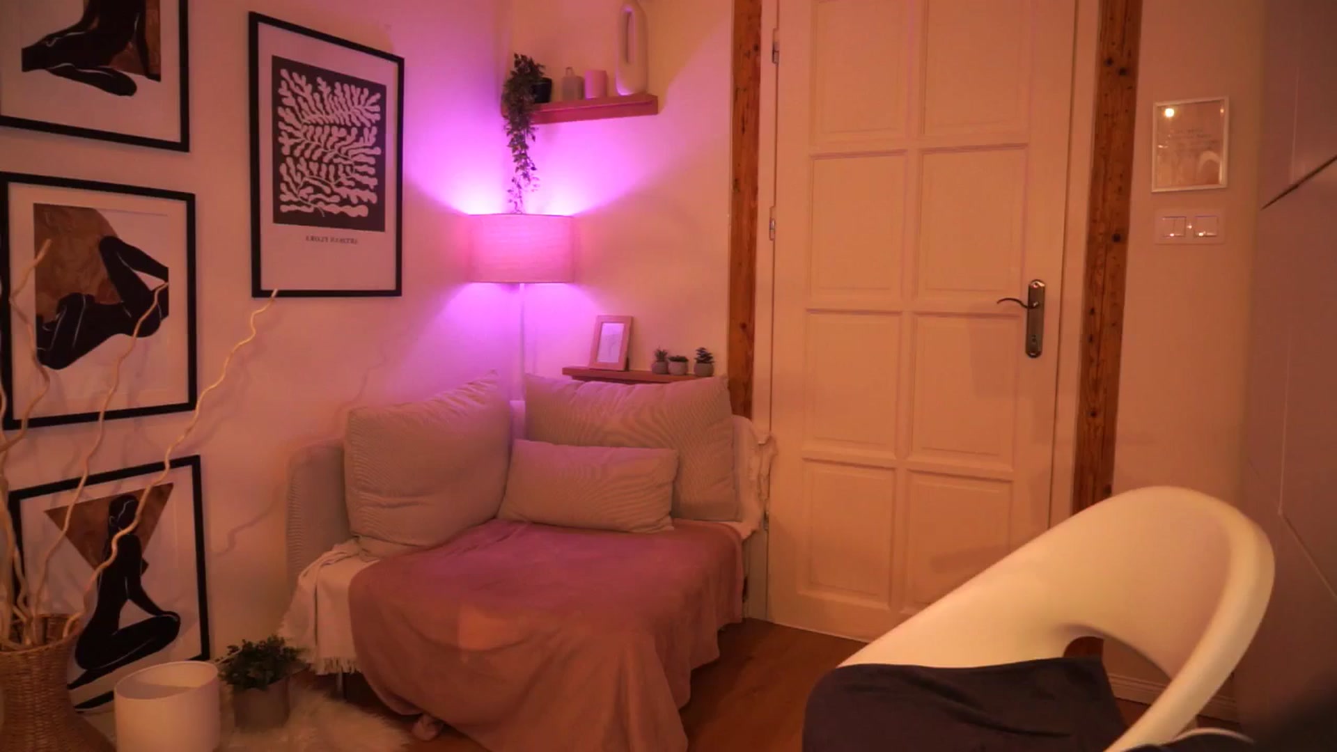 Gallery image thumbnail from OneCuteeAngel's myfreecams stream on, 03/30/2025, 13:12 image 18 of 20