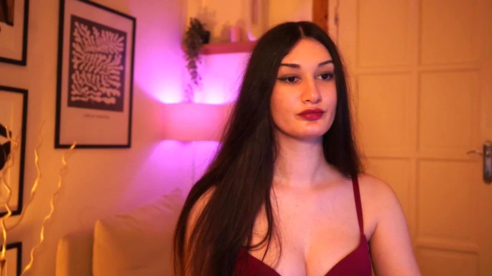 Gallery image thumbnail from OneCuteeAngel's myfreecams stream on, 04/02/2025, 12:39 image 5 of 20