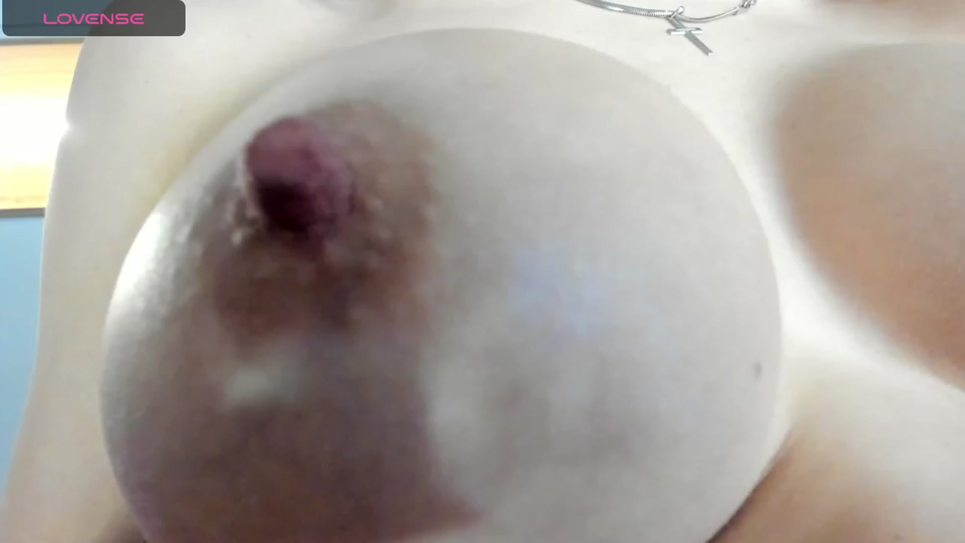 Gallery image thumbnail from OneHotKate's myfreecams stream on, 12/06/2023, 24:41 image 11 of 20