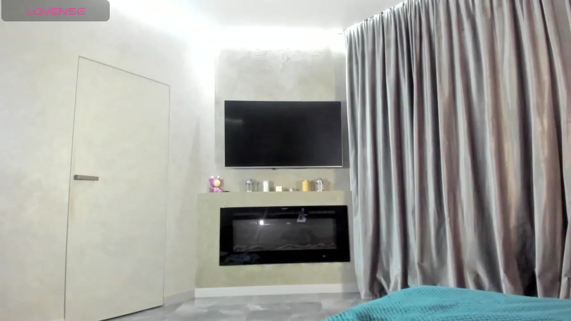 Gallery image thumbnail from OneKate's myfreecams stream on, 03/12/2024, 18:08 image 10 of 20
