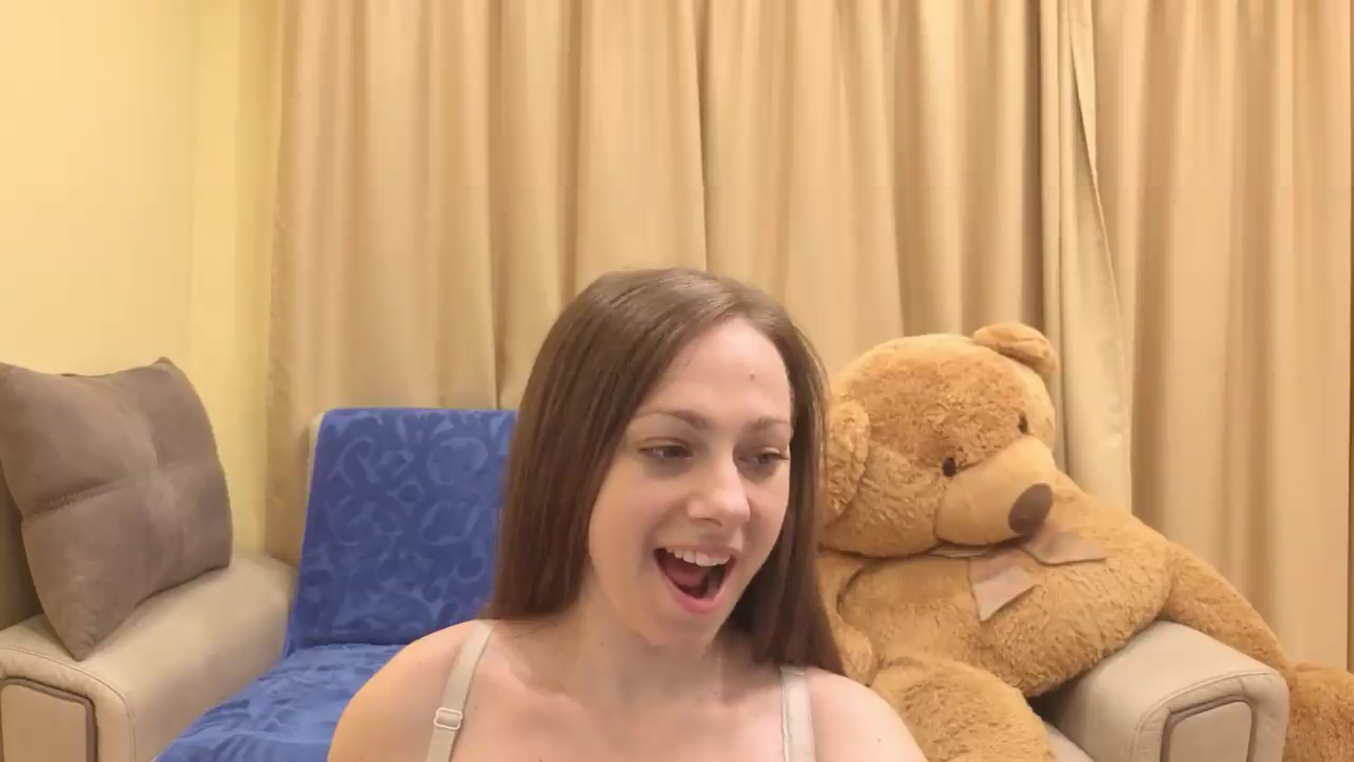 Gallery image thumbnail from Onebigkissss's myfreecams stream on, 06/03/2026, 10:19 image 1 of 20