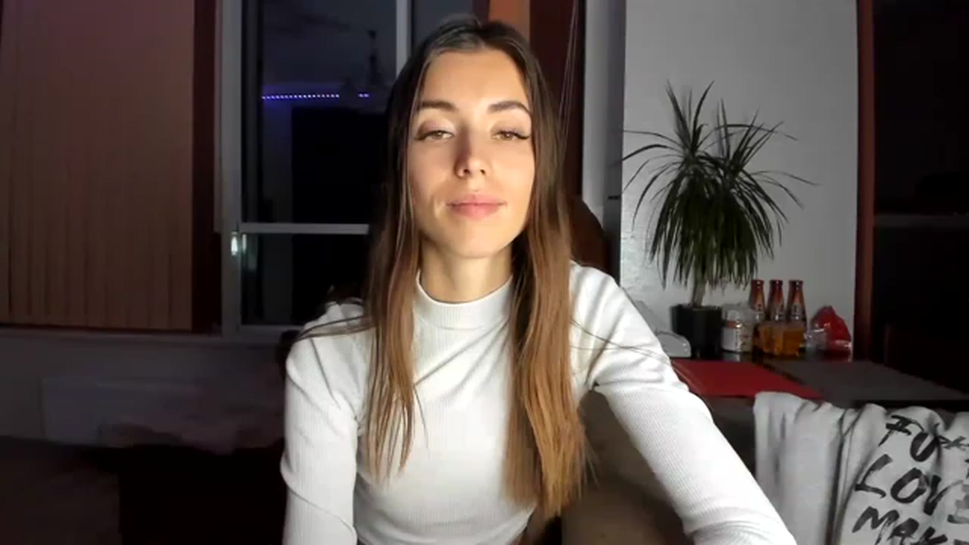 Gallery image thumbnail from Onekiss1's myfreecams stream on, 11/15/2022, 20:09 image 19 of 20