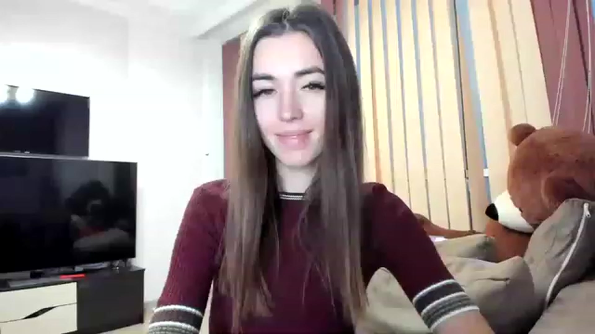 Gallery image thumbnail from Onekiss1's myfreecams stream on, 12/05/2022, 05:42 image 16 of 20