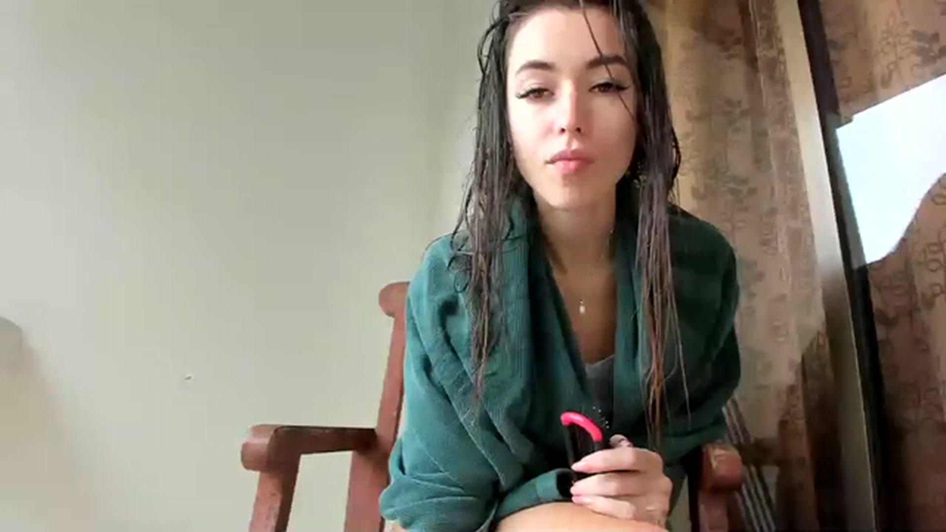 Gallery image thumbnail from Onekiss1's myfreecams stream on, 12/09/2022, 02:52 image 8 of 20