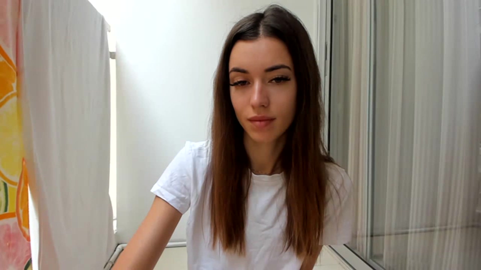 Gallery image thumbnail from Onekiss1's myfreecams stream on, 12/16/2022, 02:41 image 10 of 20