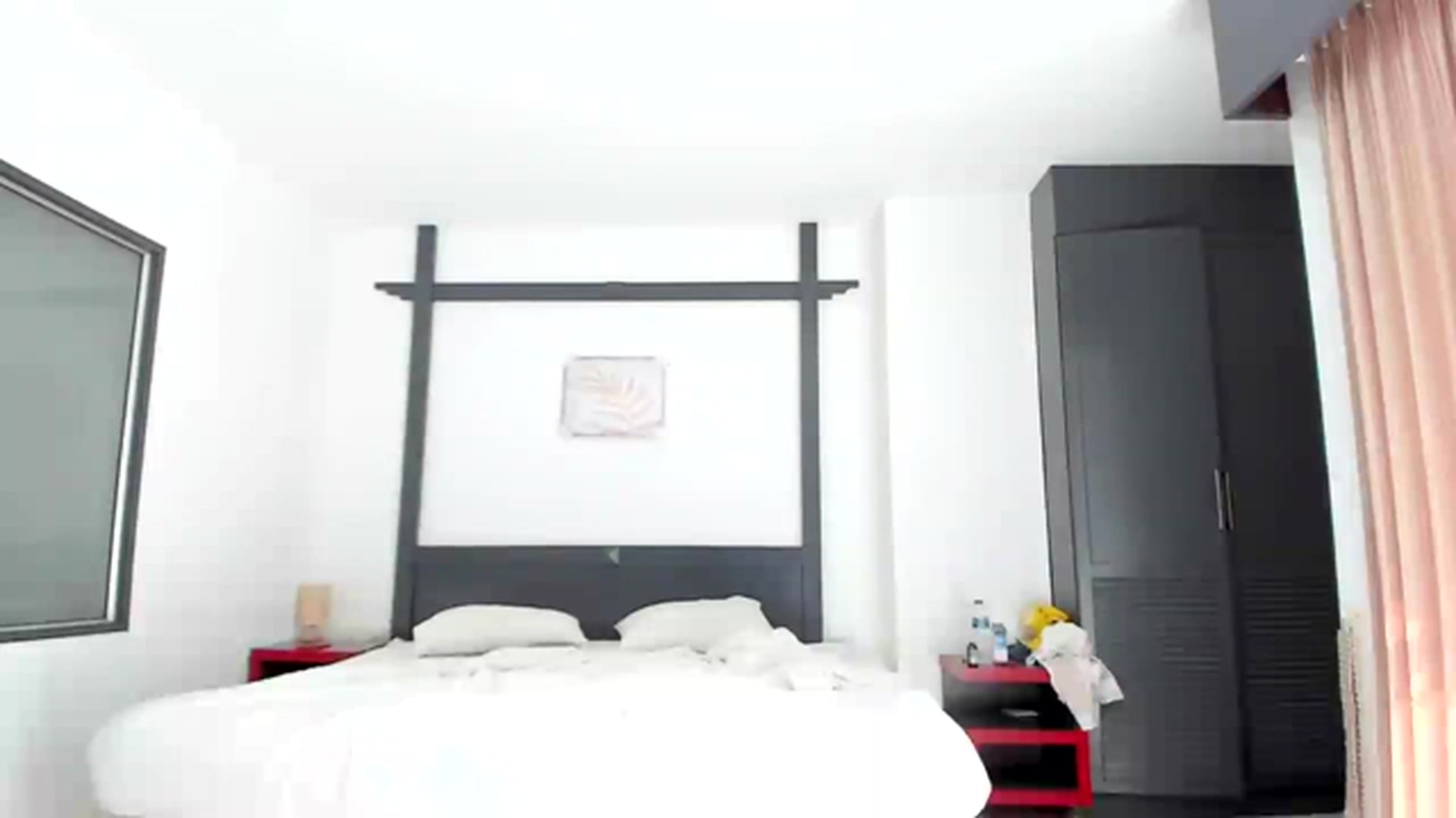 Gallery image thumbnail from Onekiss1's myfreecams stream on, 12/28/2022, 04:13 image 6 of 20