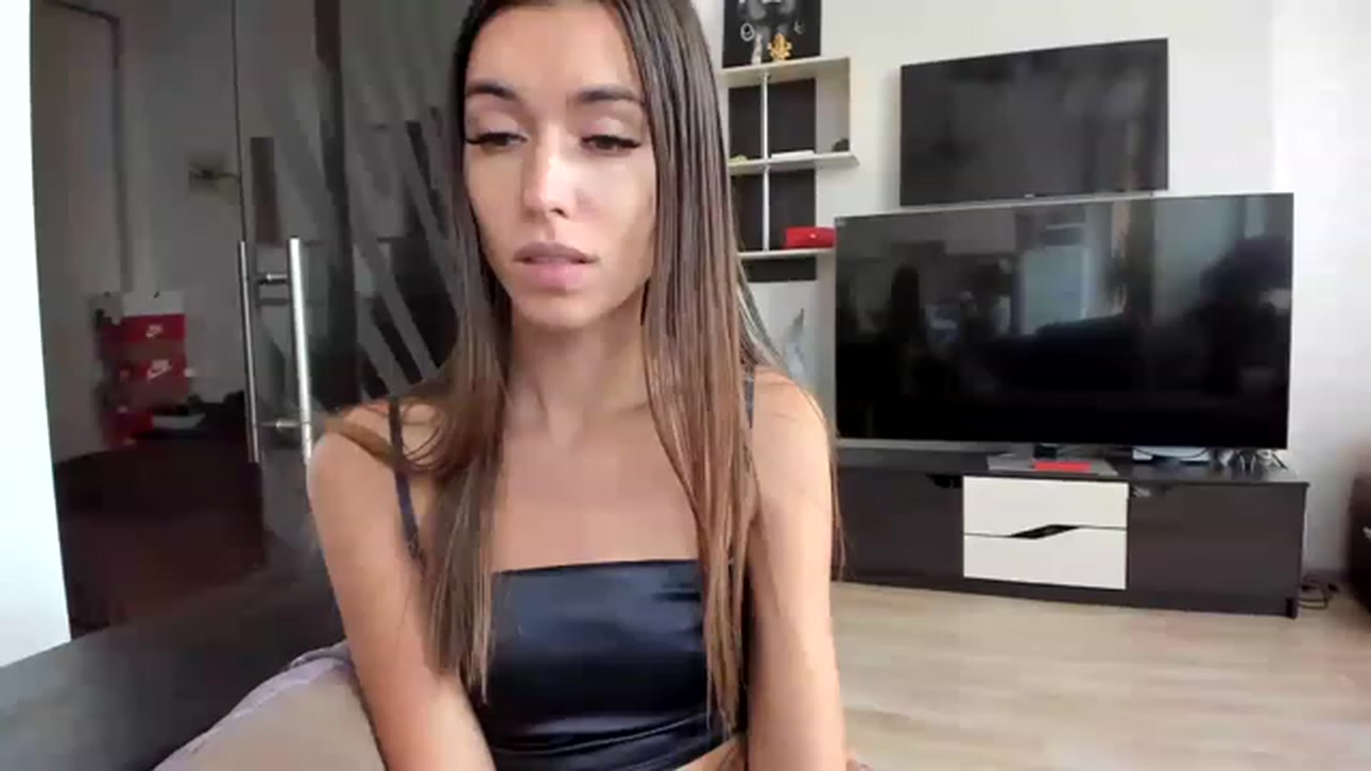 Gallery image thumbnail from Onekiss1's myfreecams stream on, 01/31/2023, 12:29 image 19 of 20