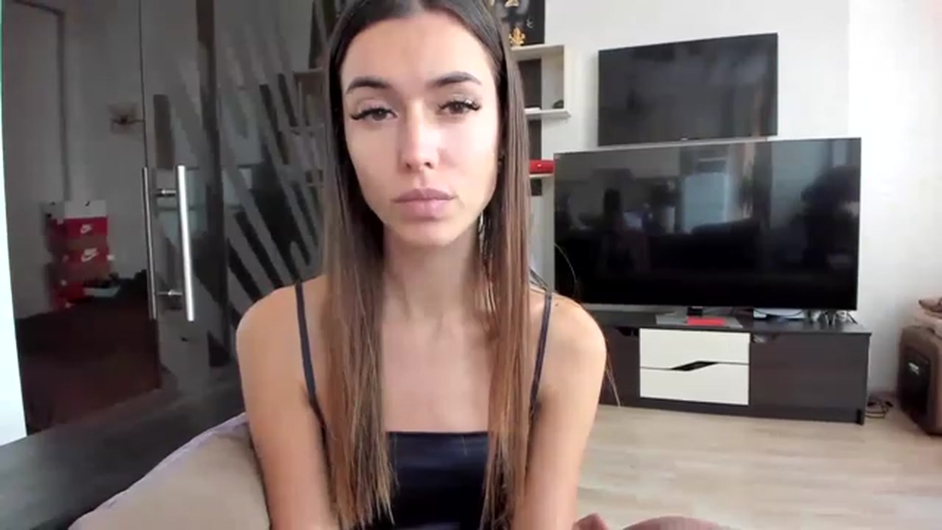 Gallery image thumbnail from Onekiss1's myfreecams stream on, 01/31/2023, 12:29 image 13 of 20