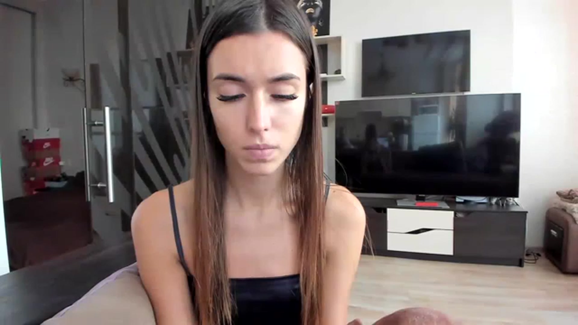 Gallery image thumbnail from Onekiss1's myfreecams stream on, 01/31/2023, 12:29 image 12 of 20